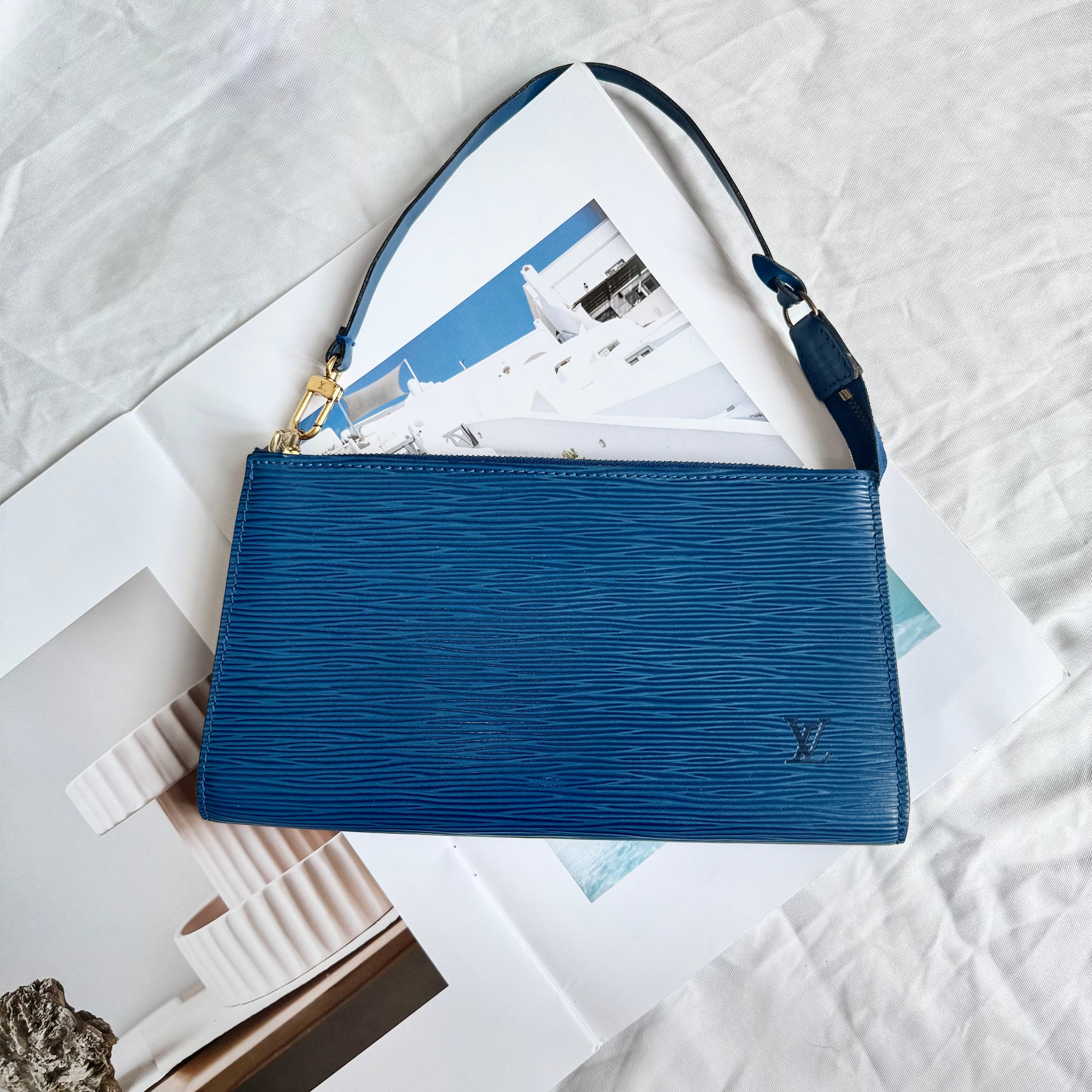 Louis Vuitton Pochette Accessories Blue Epi