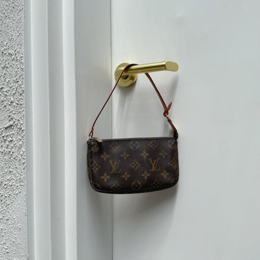 Louis Vuitton Pochette Accessories Monogram Canvas
