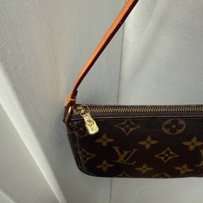 Louis Vuitton Pochette Accessories Monogram Canvas