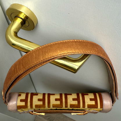 FENDI Vintage Shoulder Bag in gold/lilac leather