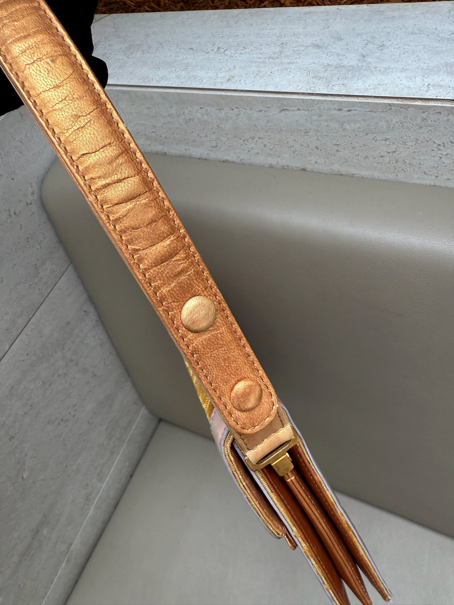 FENDI Vintage Shoulder Bag in gold/lilac leather