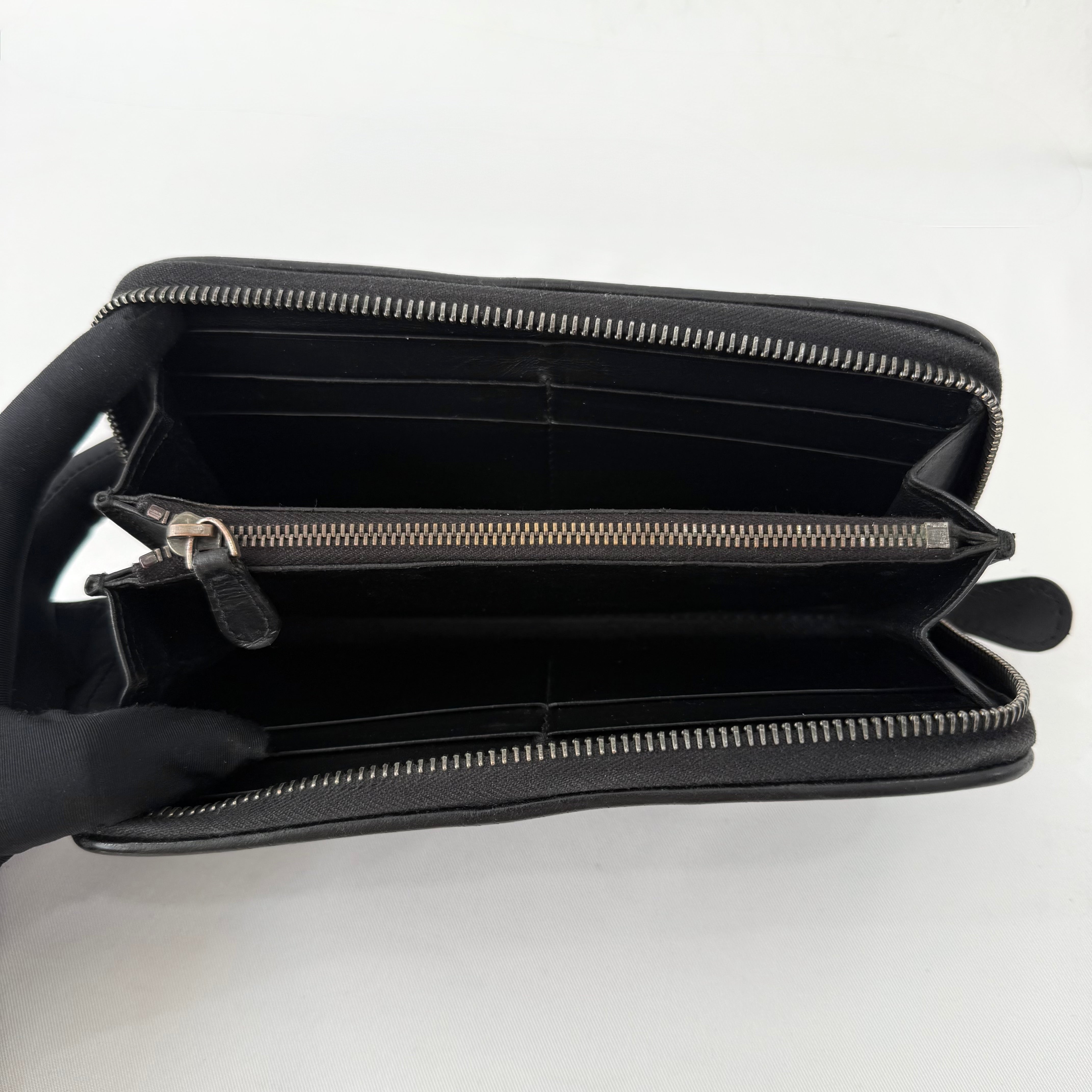 Bottega Veneta Intrecciato Piccolo Zip Around Wallet