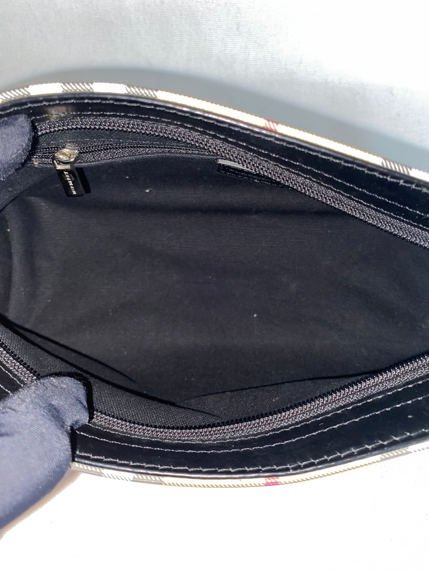 BURBERRY NOVA CHECK BAGUETTE BAG