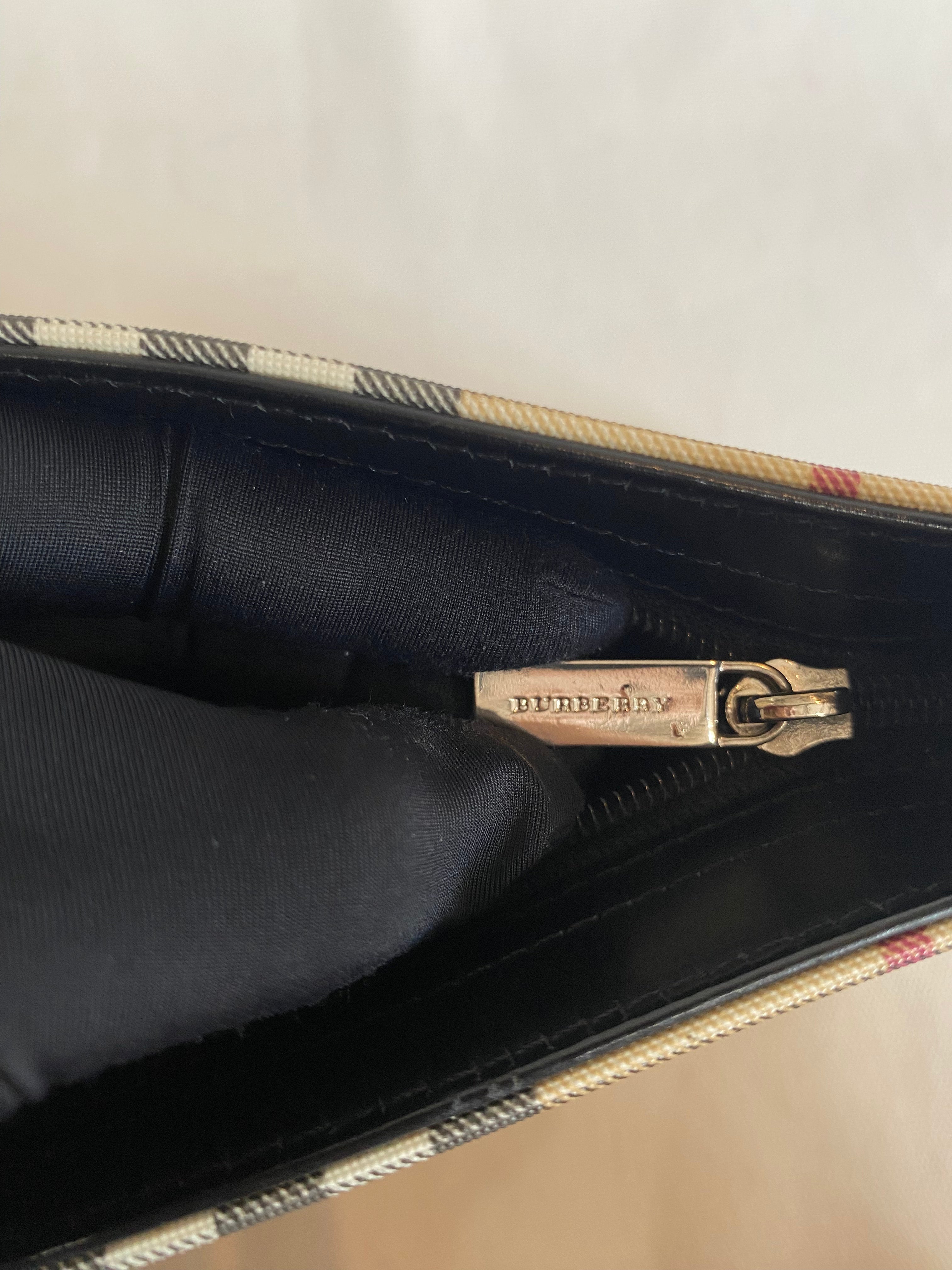 BURBERRY NOVA CHECK BAGUETTE BAG