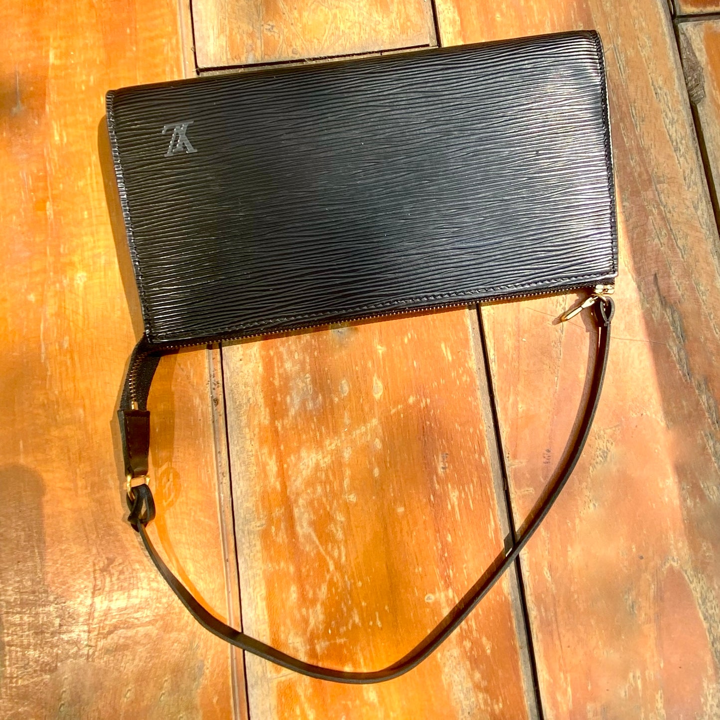 Louis Vuitton Pochette Bag In Black Epi Leather