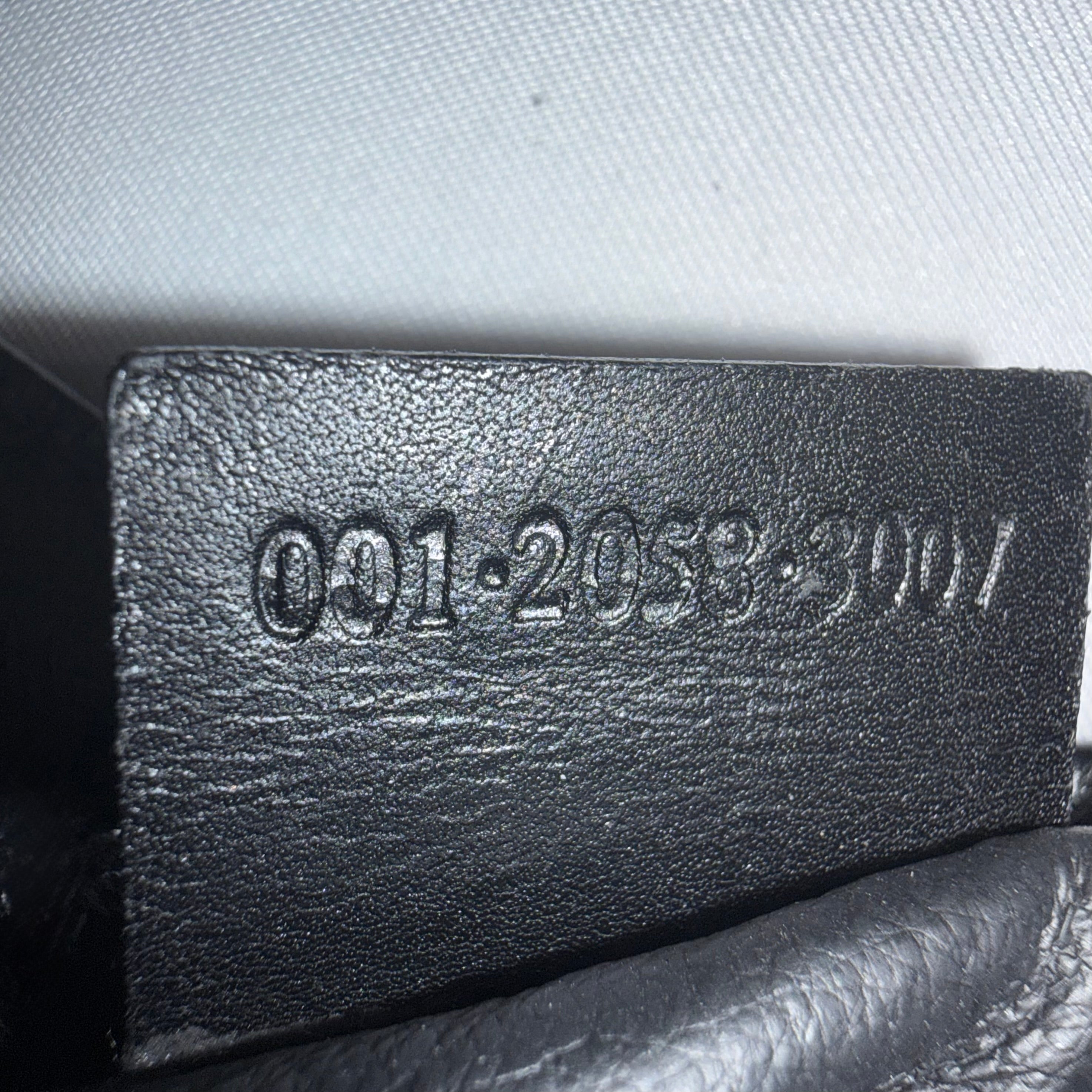 Gucci Bamboo Shoulder Bag in Black Leather