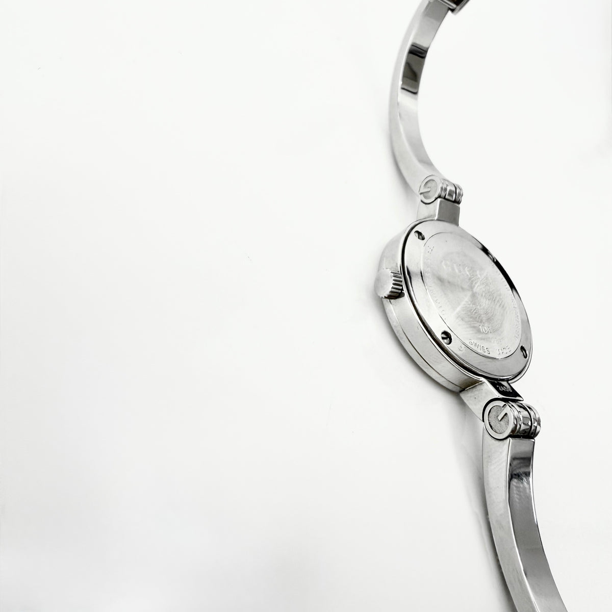 Gucci Silver 105 Monogram Pattern White Dial Quartz
