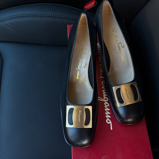 Salvatore Ferragamo Varaplate Black Leather Heels 4cm
