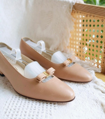 Salvatore Ferragamo Beige Leather Pumps 6cm