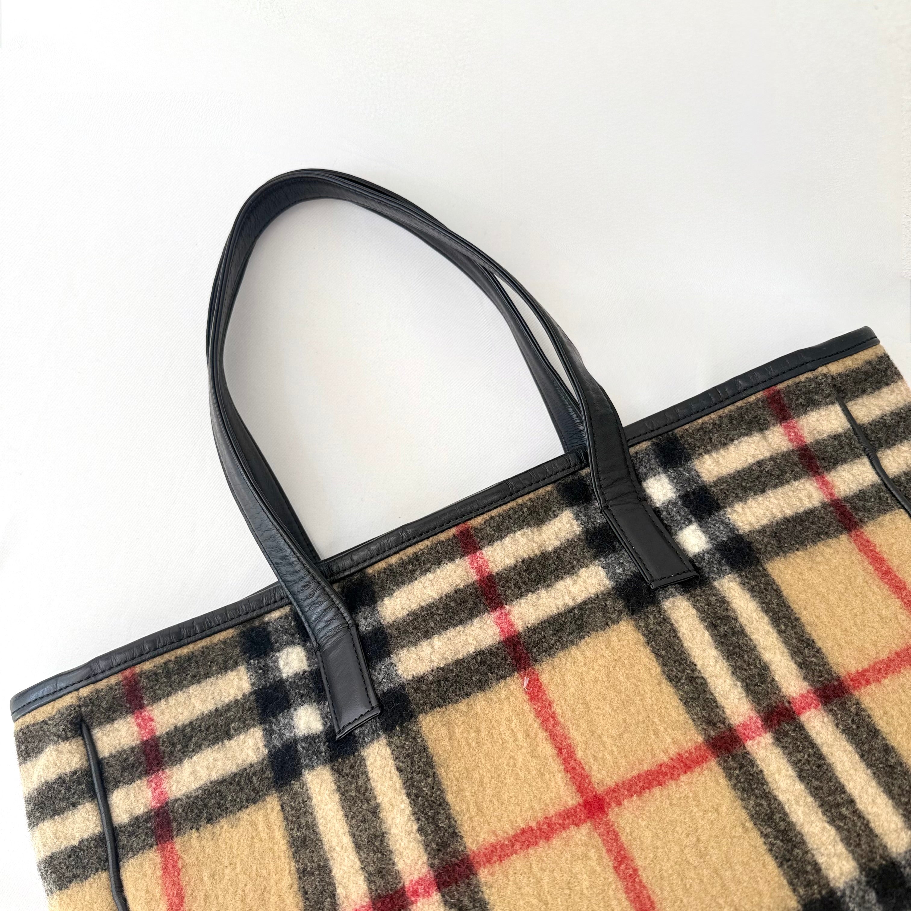 BURBERRY Nova Check Wool Beige Shoulder Bag