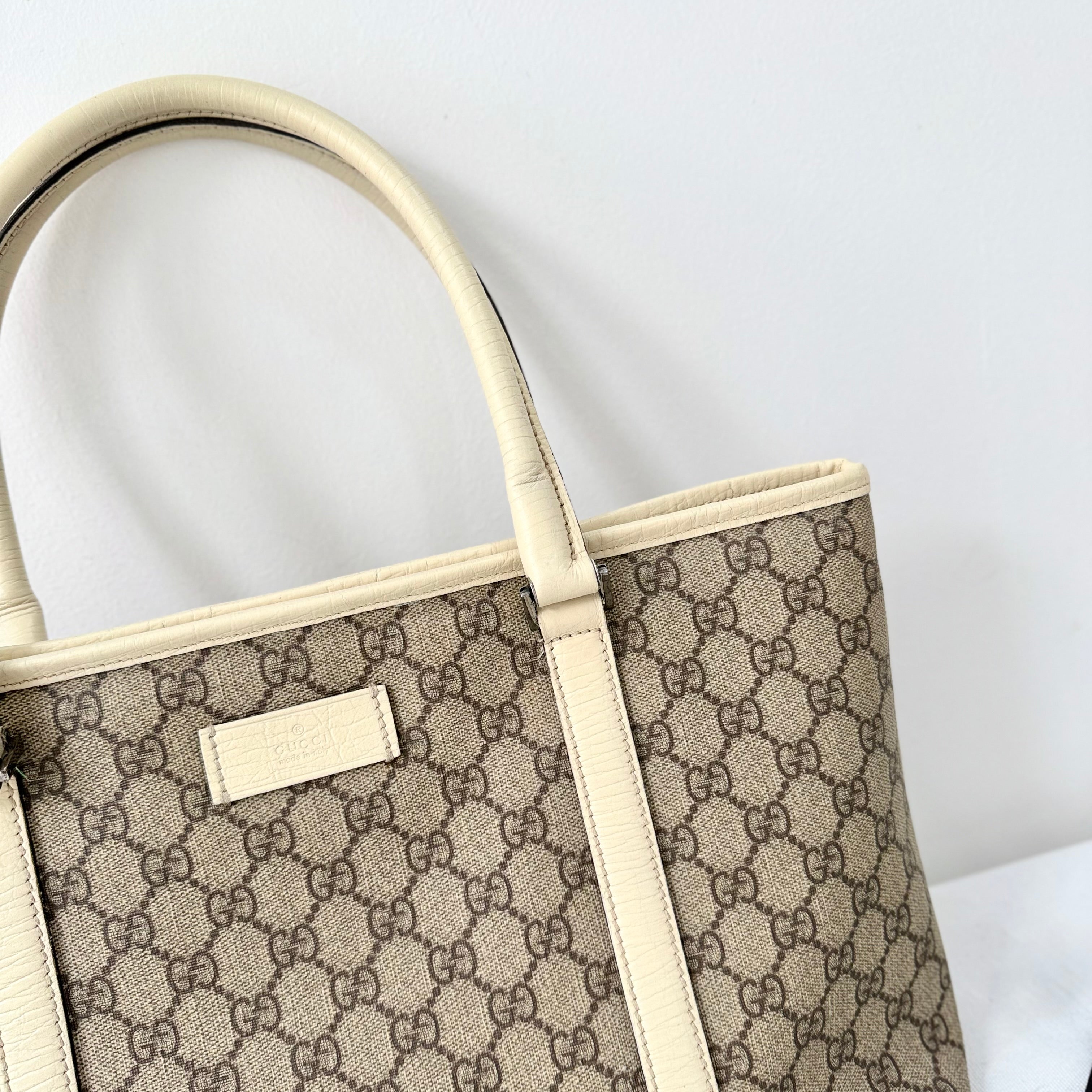 Gucci GG Supreme Joy Tote