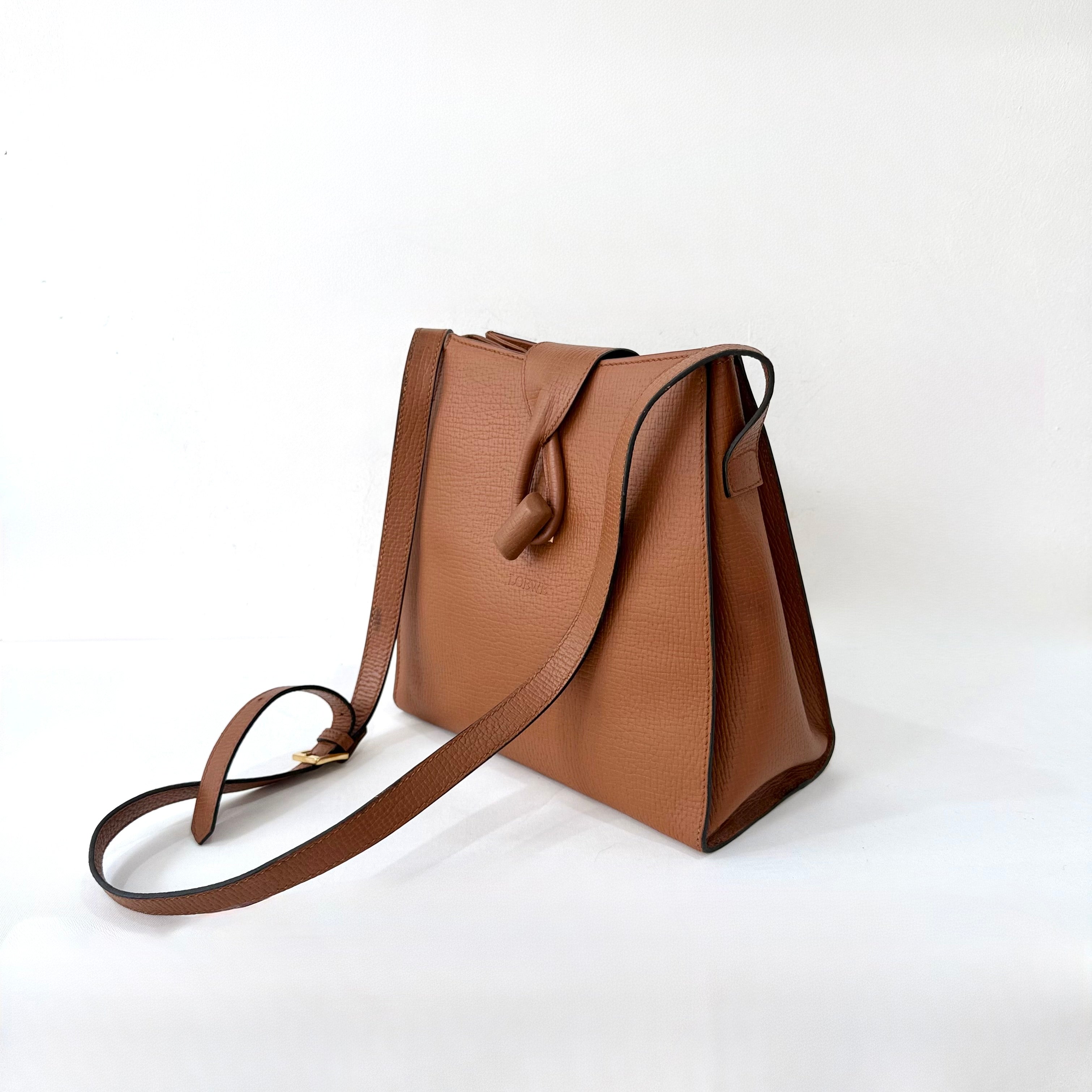 Loewe Textured Leather Toe Bag - Brown