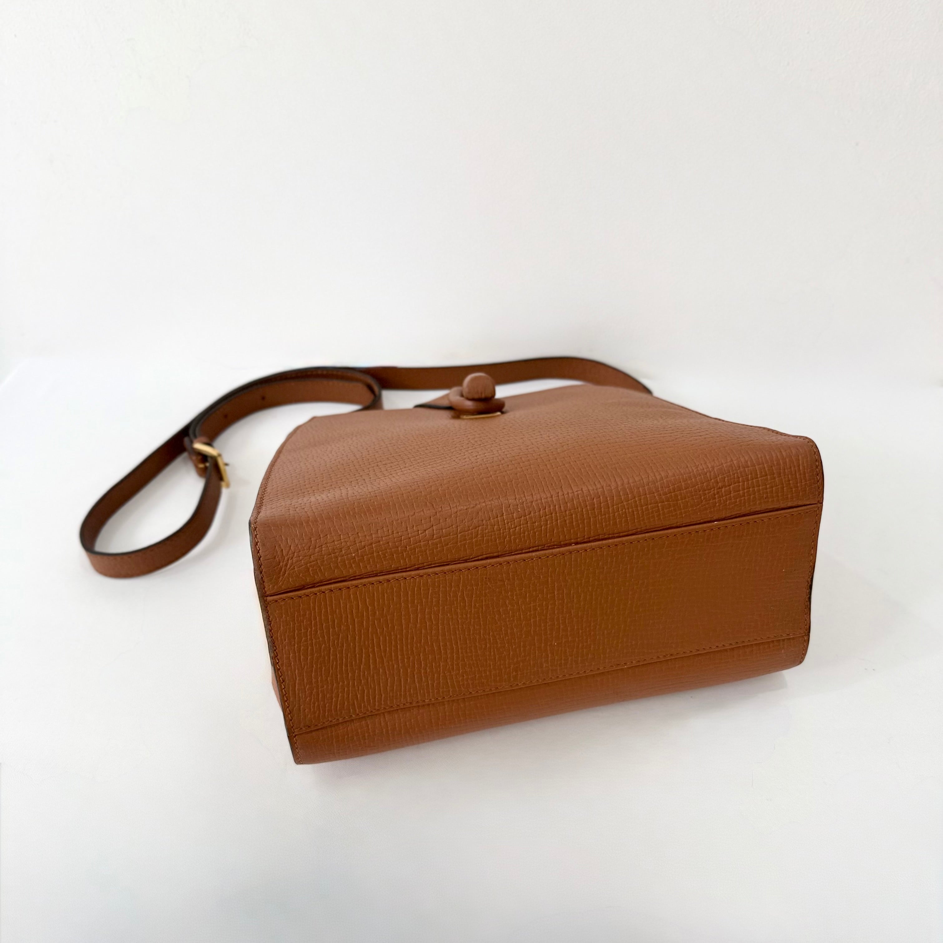 Loewe Textured Leather Toe Bag - Brown