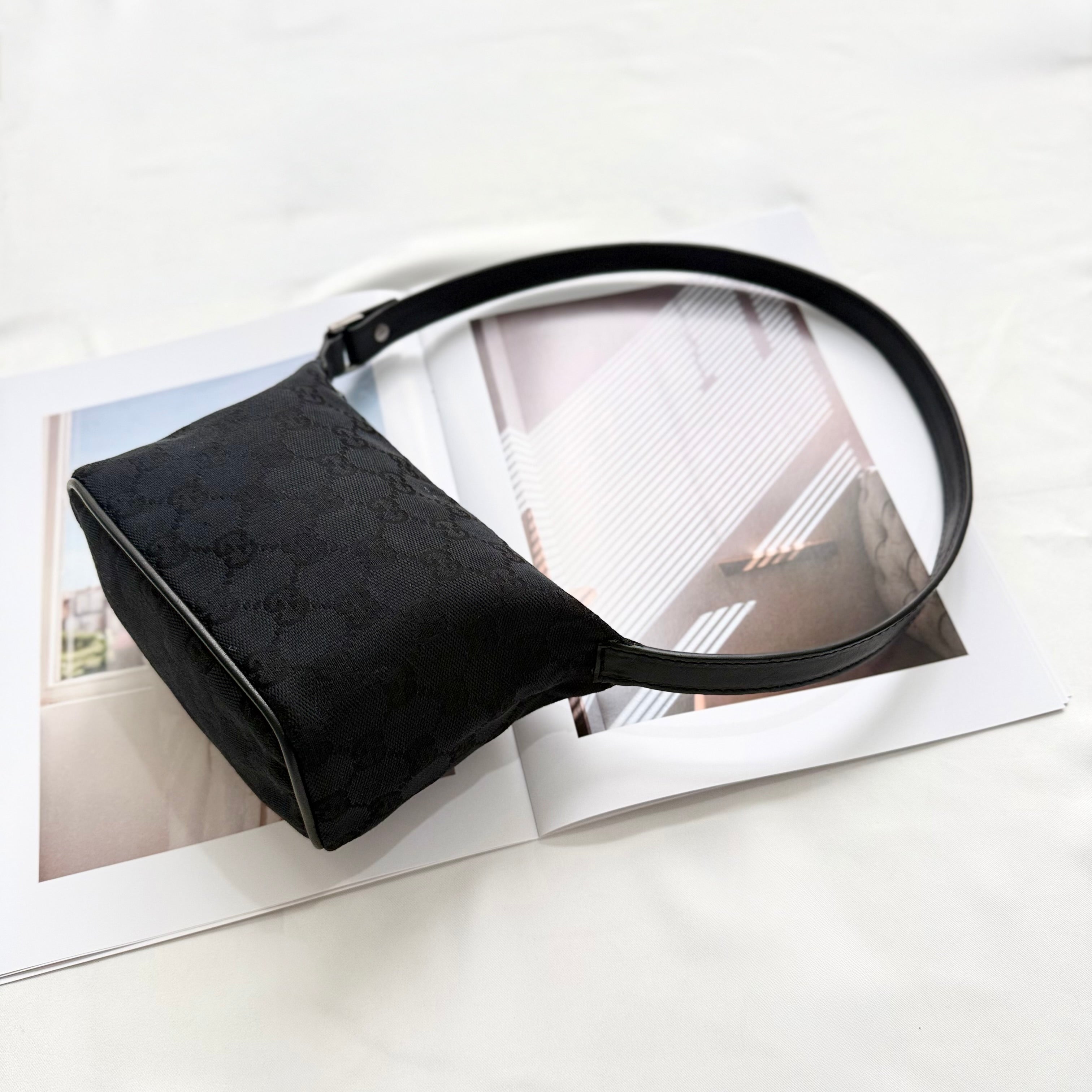Gucci GG Canvas Pochette