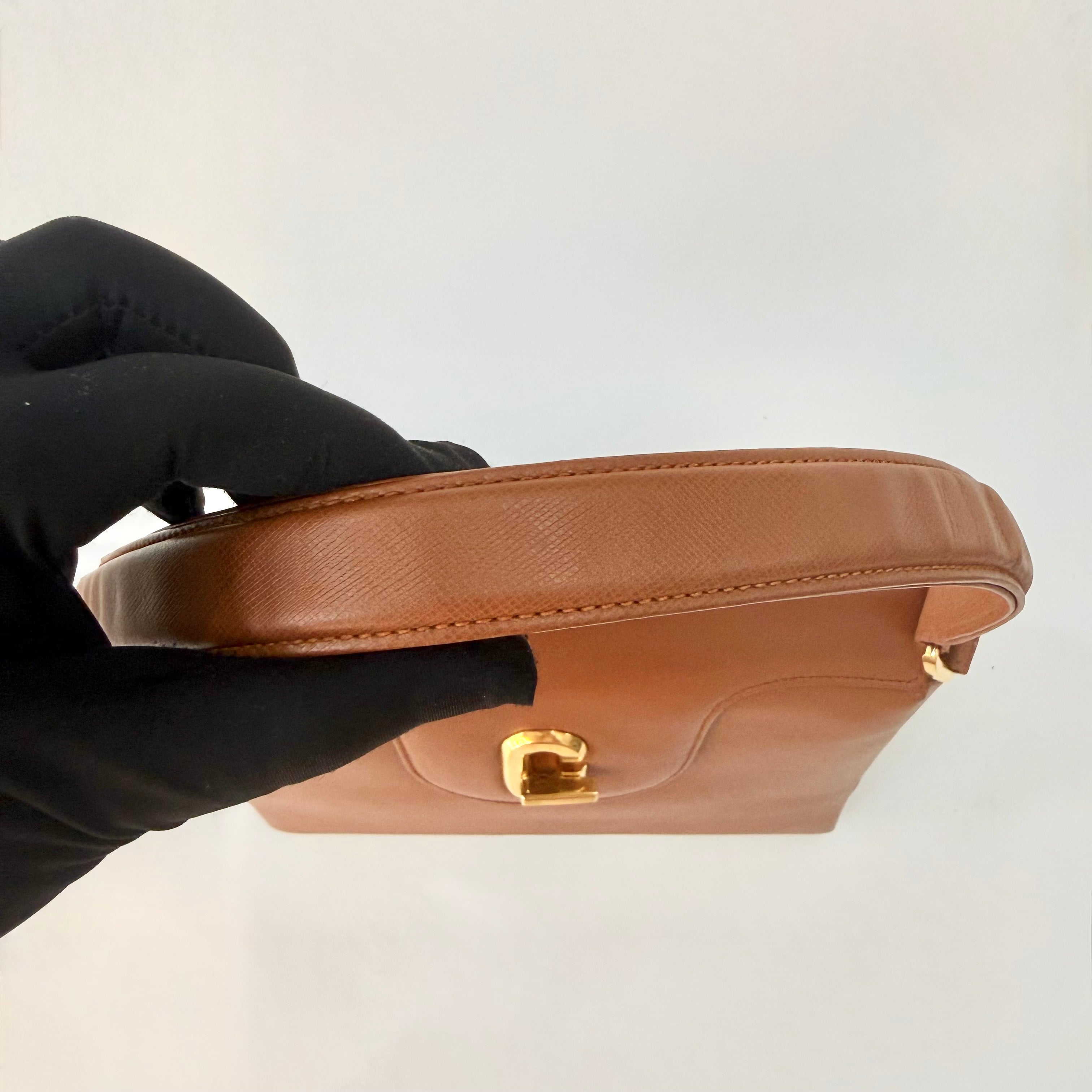 Gucci Vintage Brown Leather Turnlock Bag