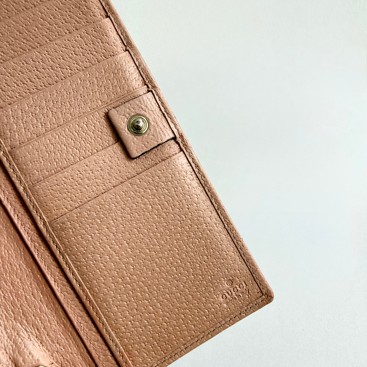 Gucci GG Monogram Canvas Continental Wallet on Chain