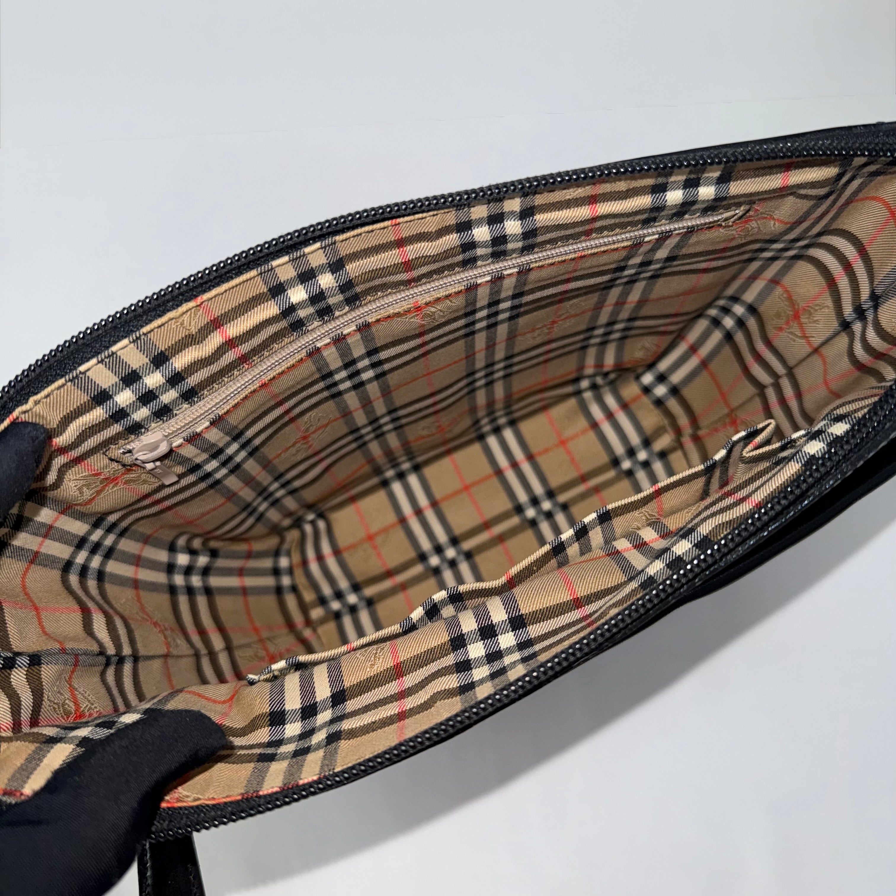 Burberry house check trimmed leather shoulder bag