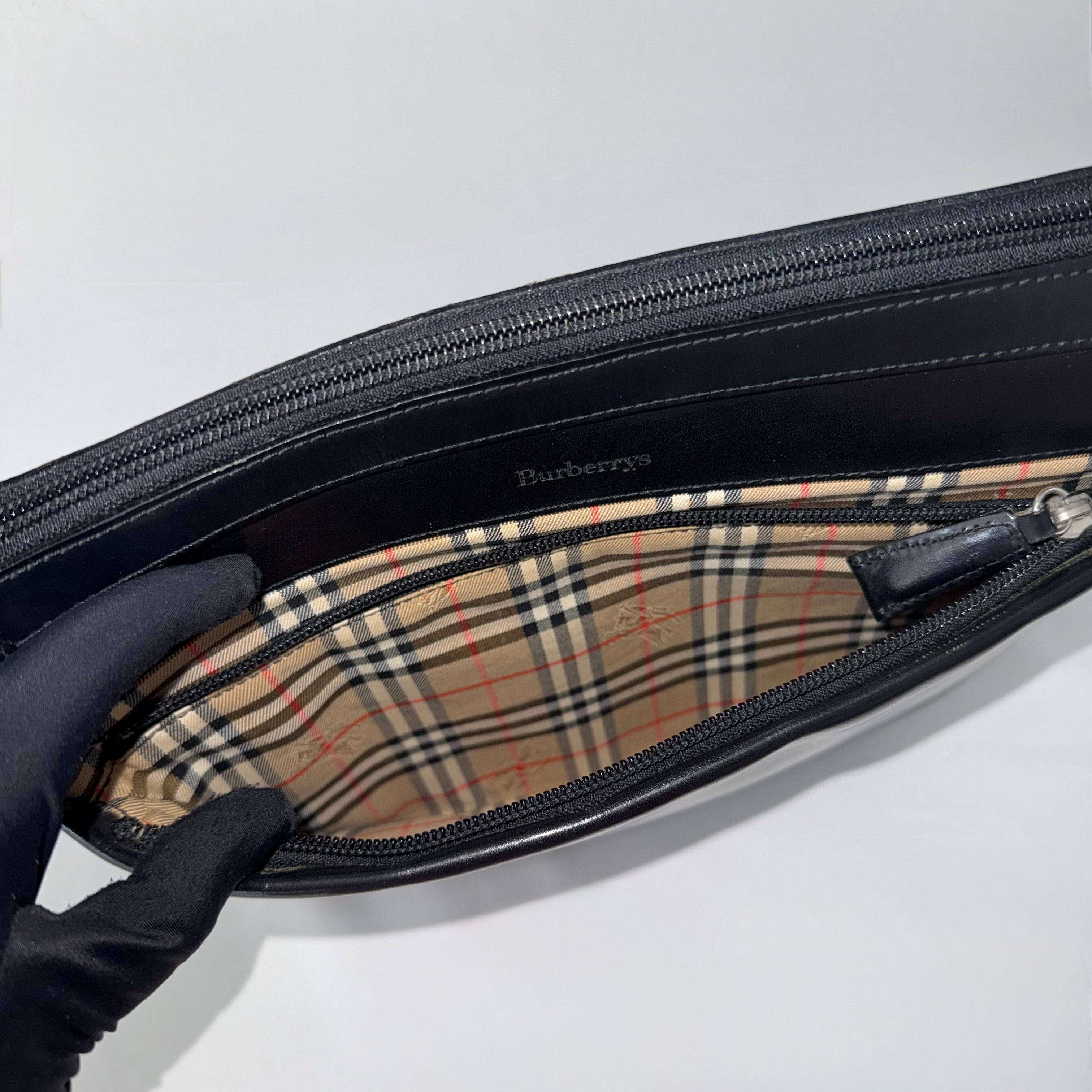 Burberry house check trimmed leather shoulder bag