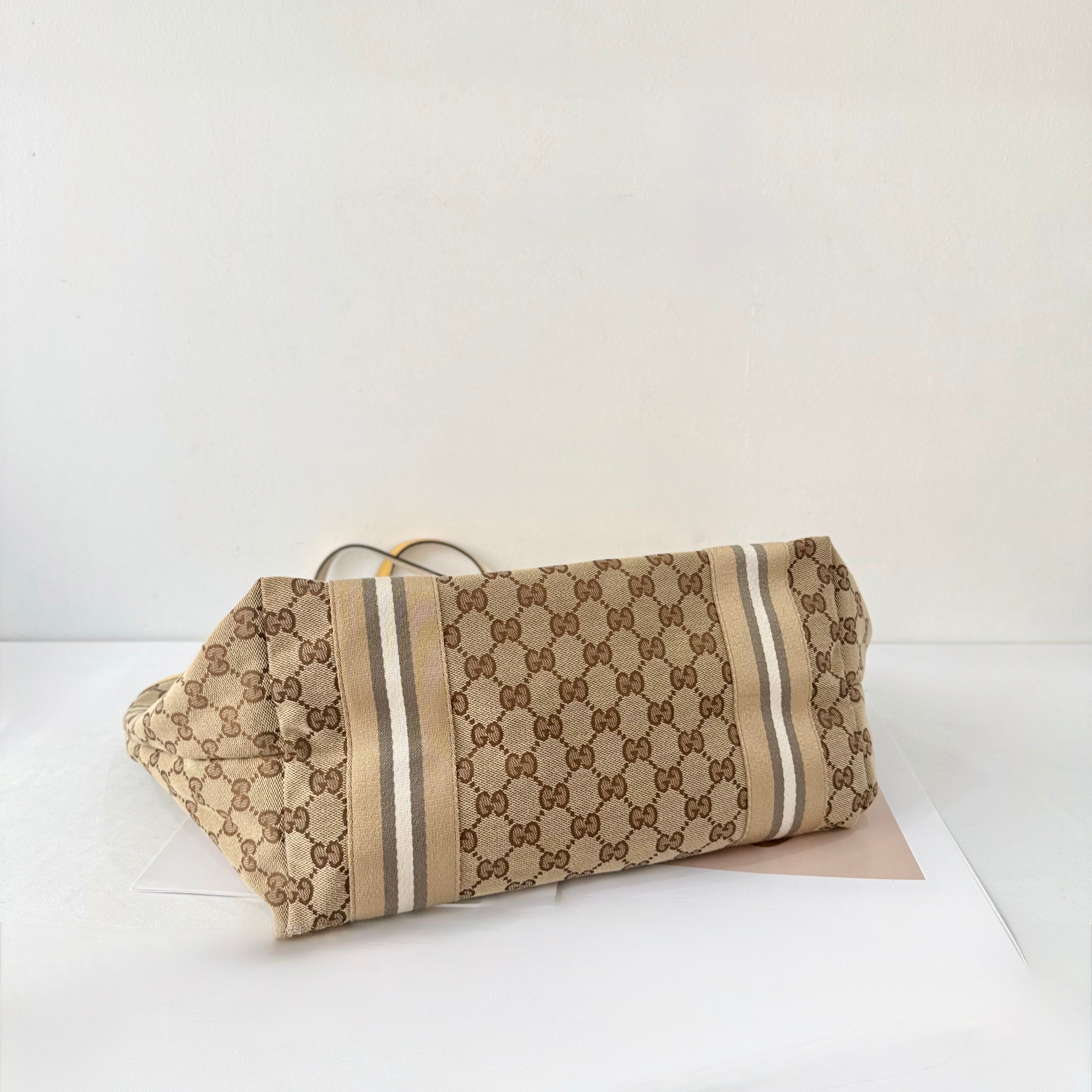 Gucci GG Canvas Canvas Web Jolie Tote