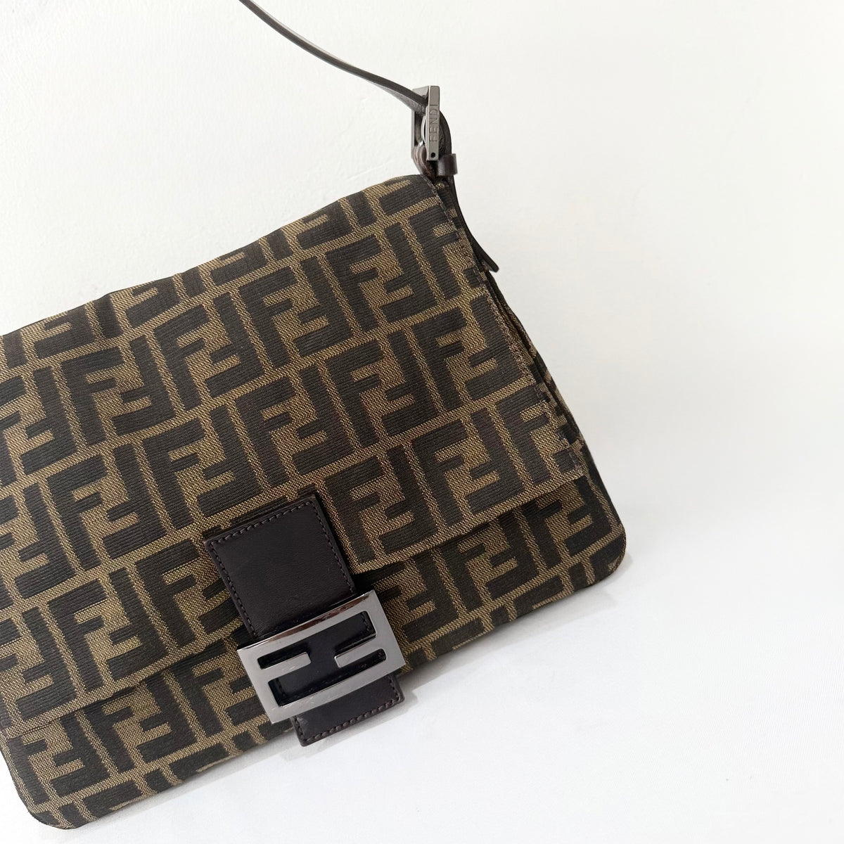 Fendi Zucca Mamma Baguette bag canvas brown