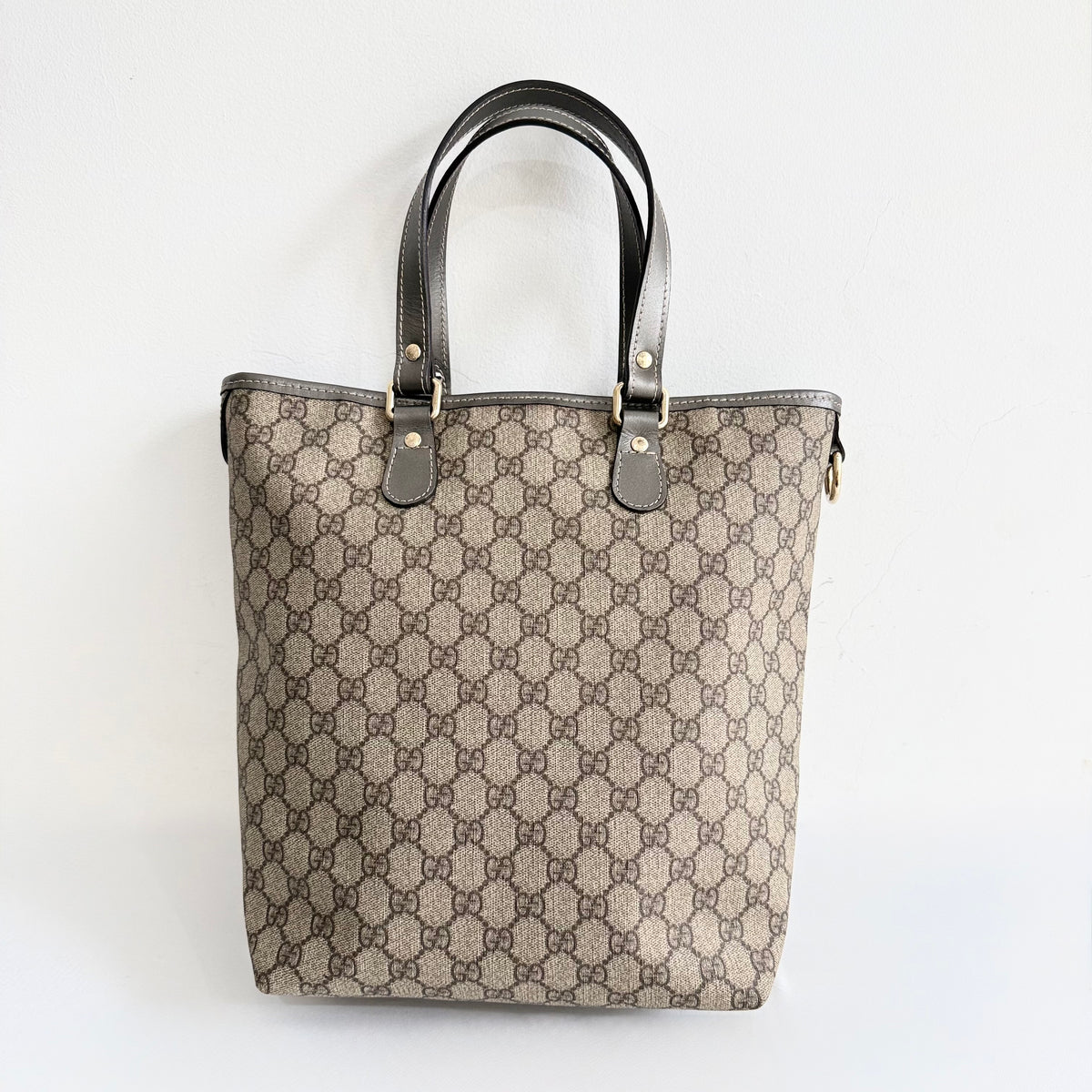 GUCCI GG Supreme Tote Bag 