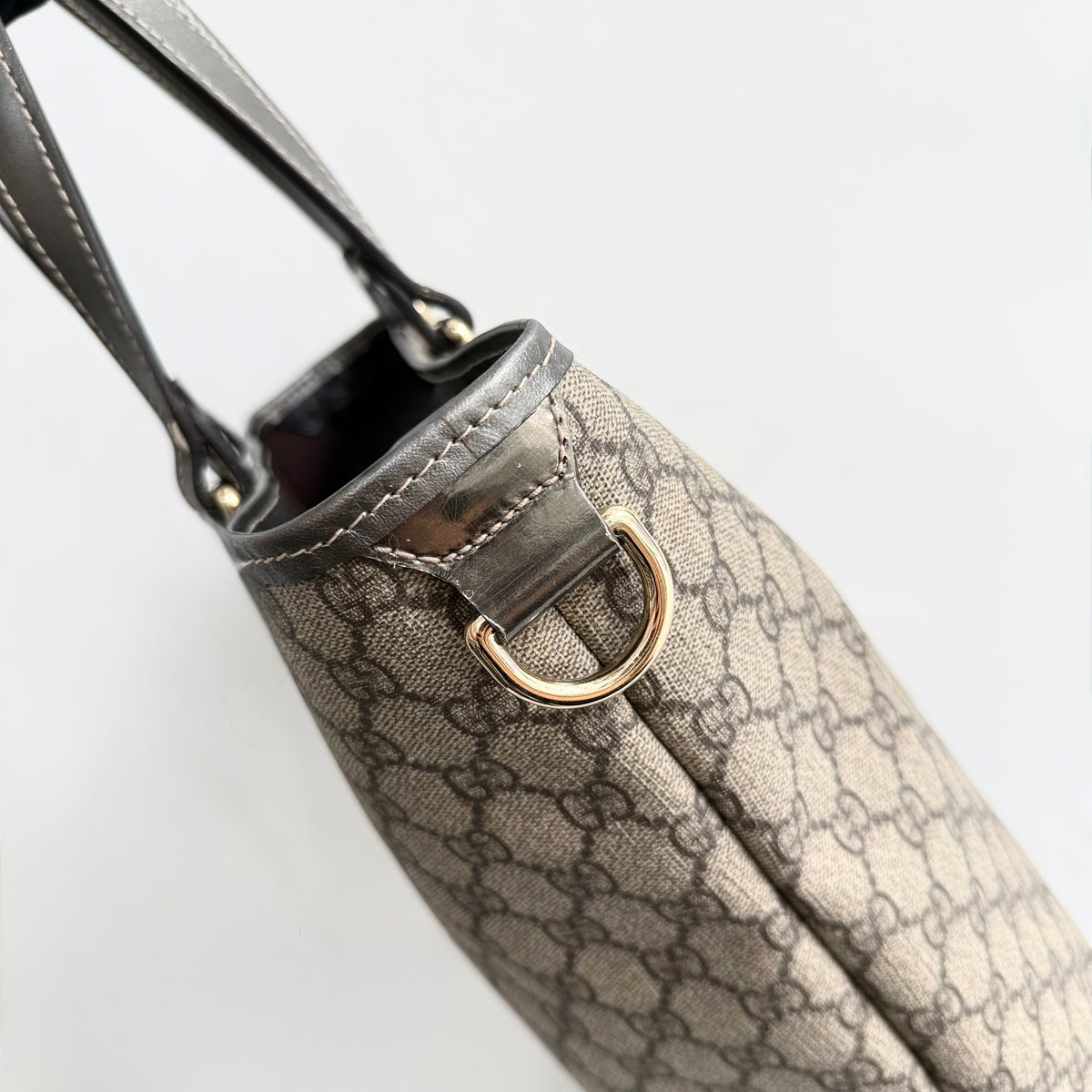 GUCCI GG Supreme Tote Bag 