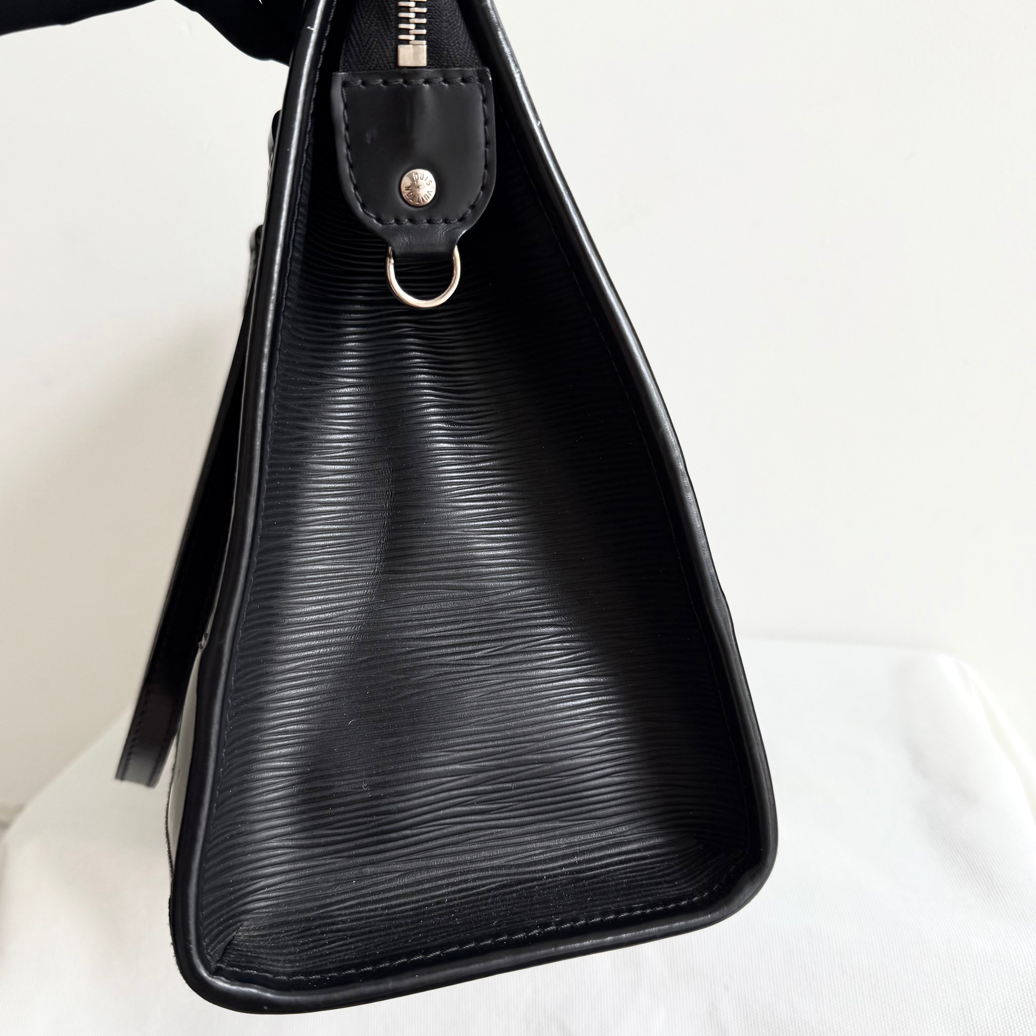 Louis Vuitton Madeleine GM Epi