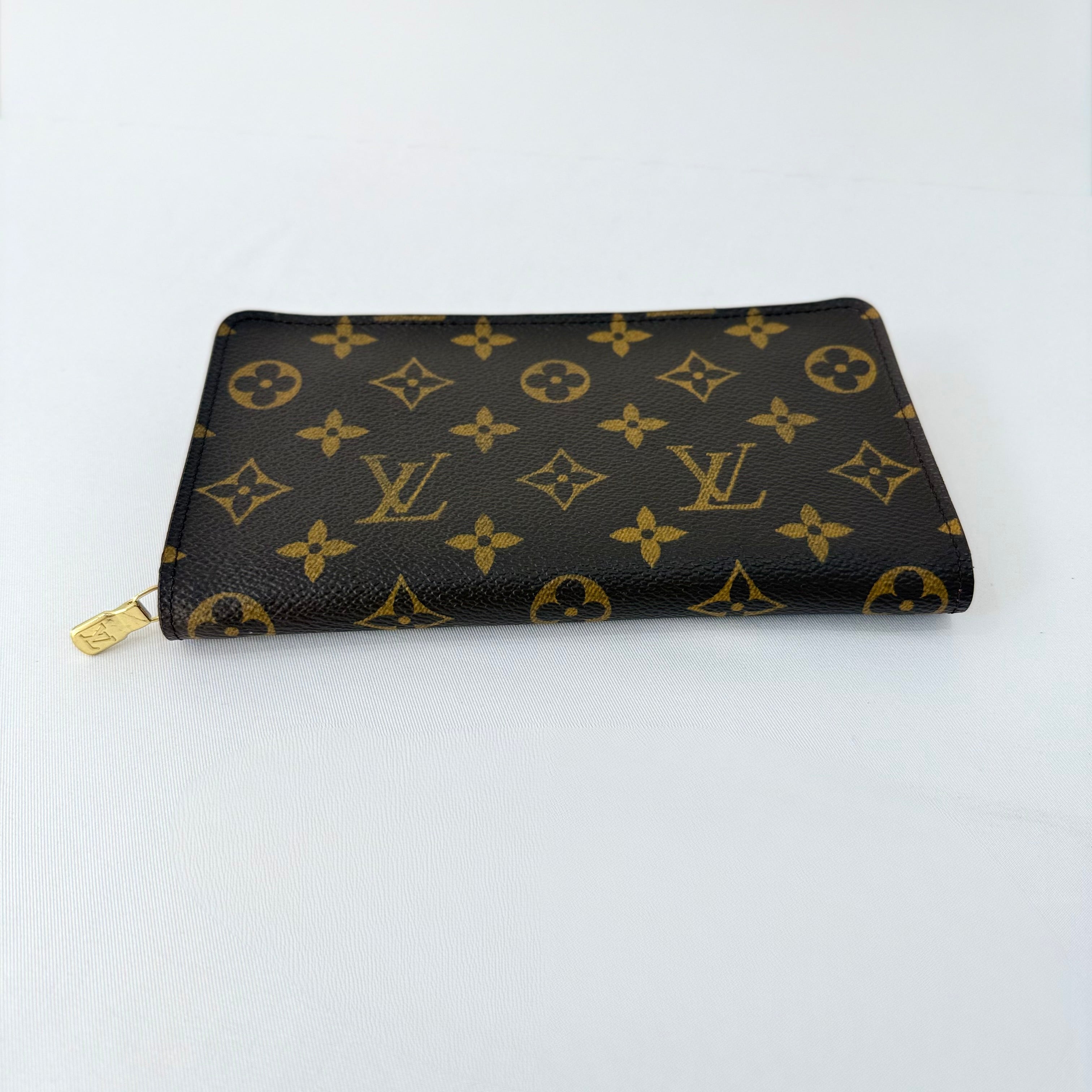 (RESERVED) Louis Vuitton Zippy Organiser Monogram