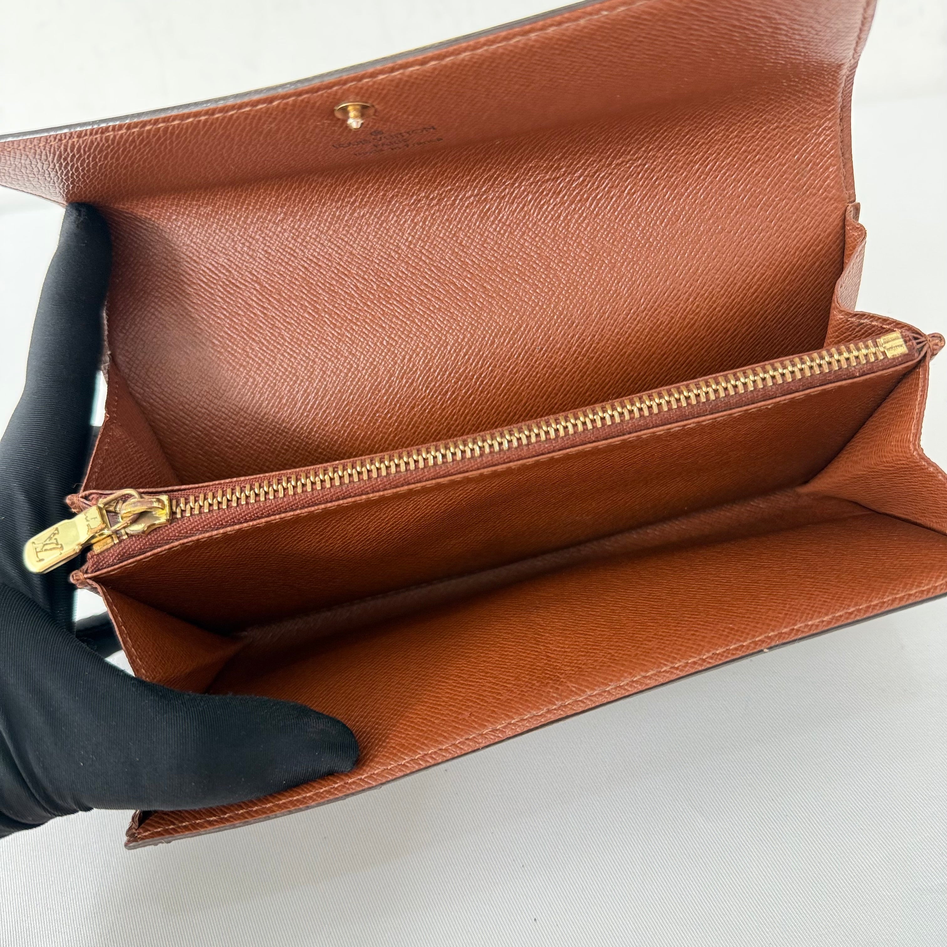 (RESEVRED) Louis Vuitton Sara Monogram Trifold Wallet