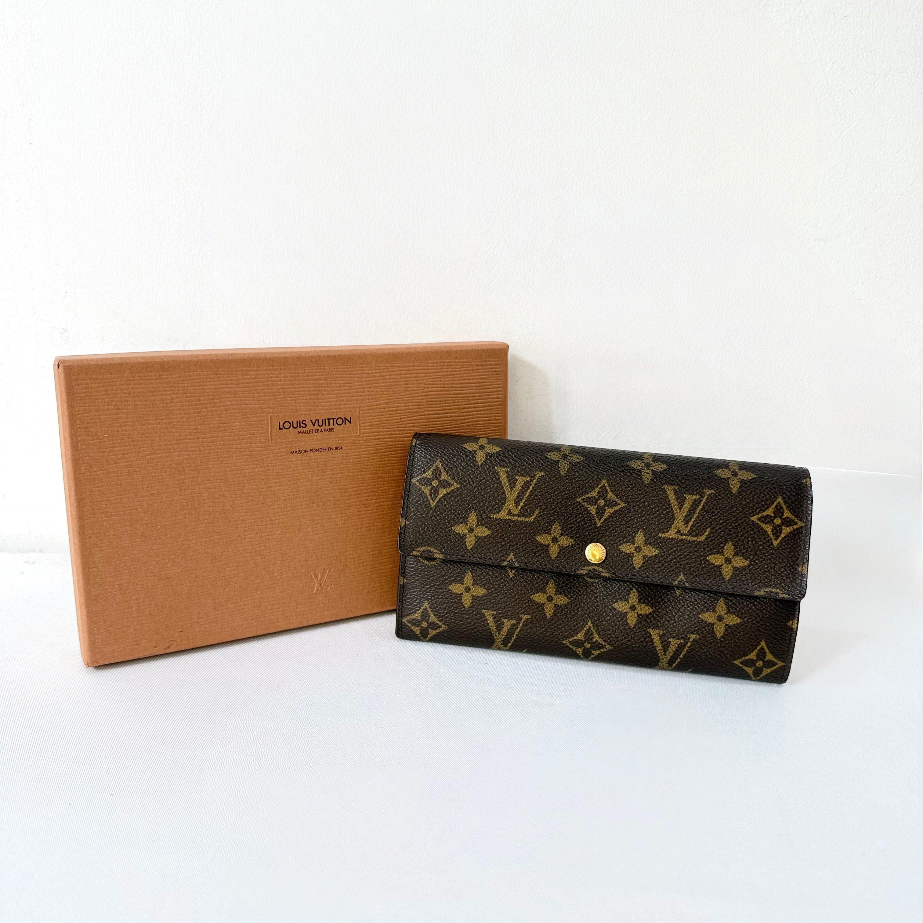 (RESEVRED) Louis Vuitton Sara Monogram Trifold Wallet