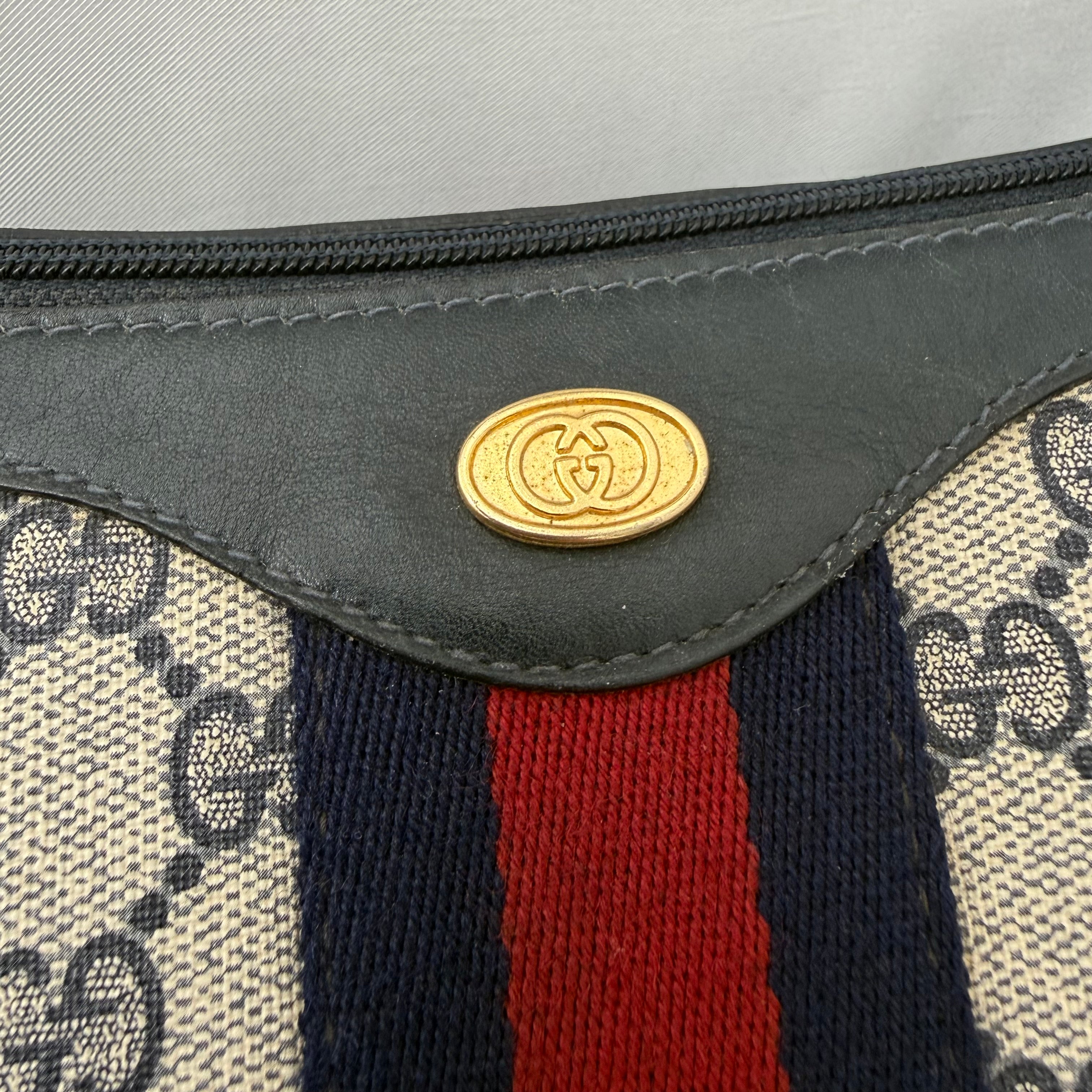 GUCCI GG Supreme Web Sherry Line Shoulder Bag