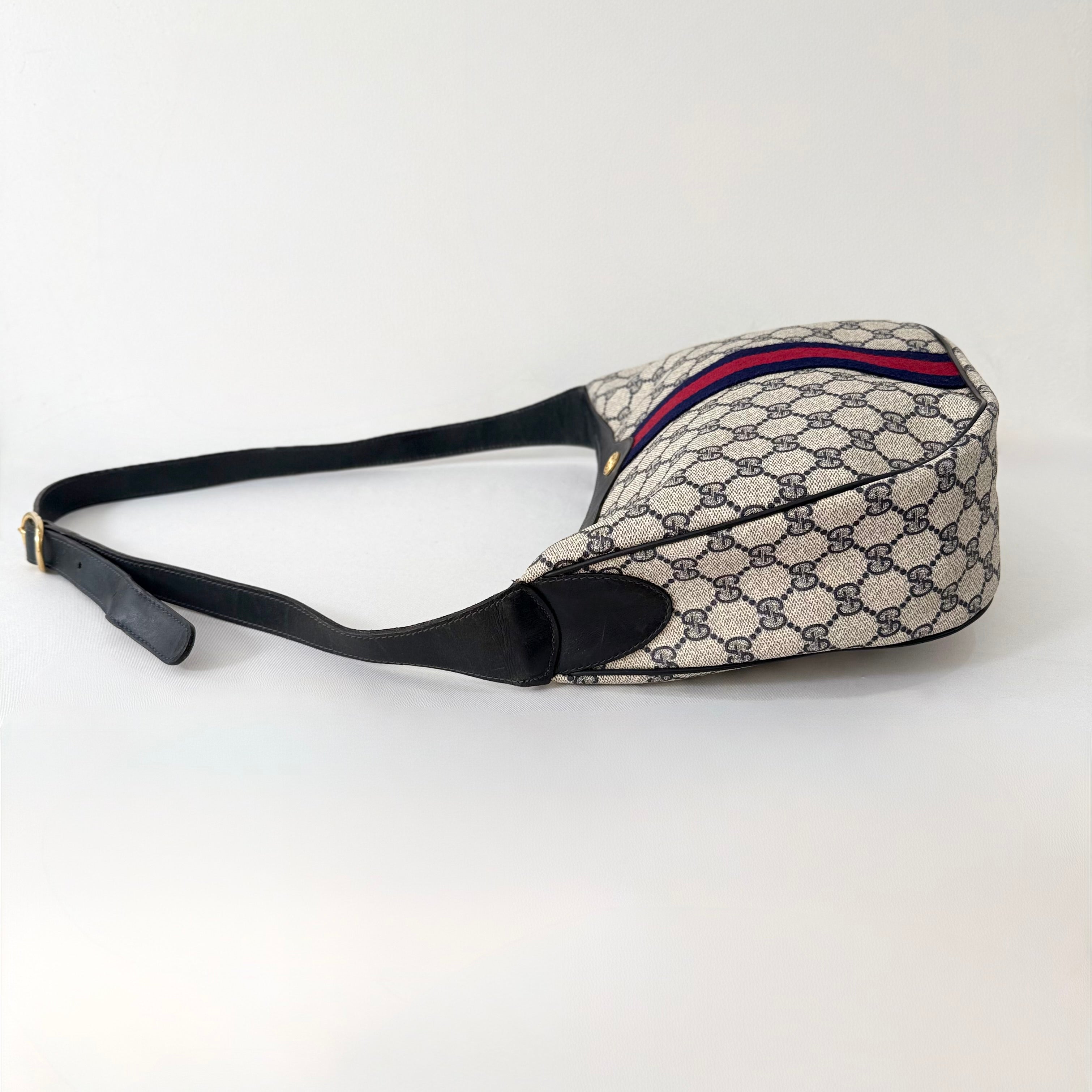 GUCCI GG Supreme Web Sherry Line Shoulder Bag