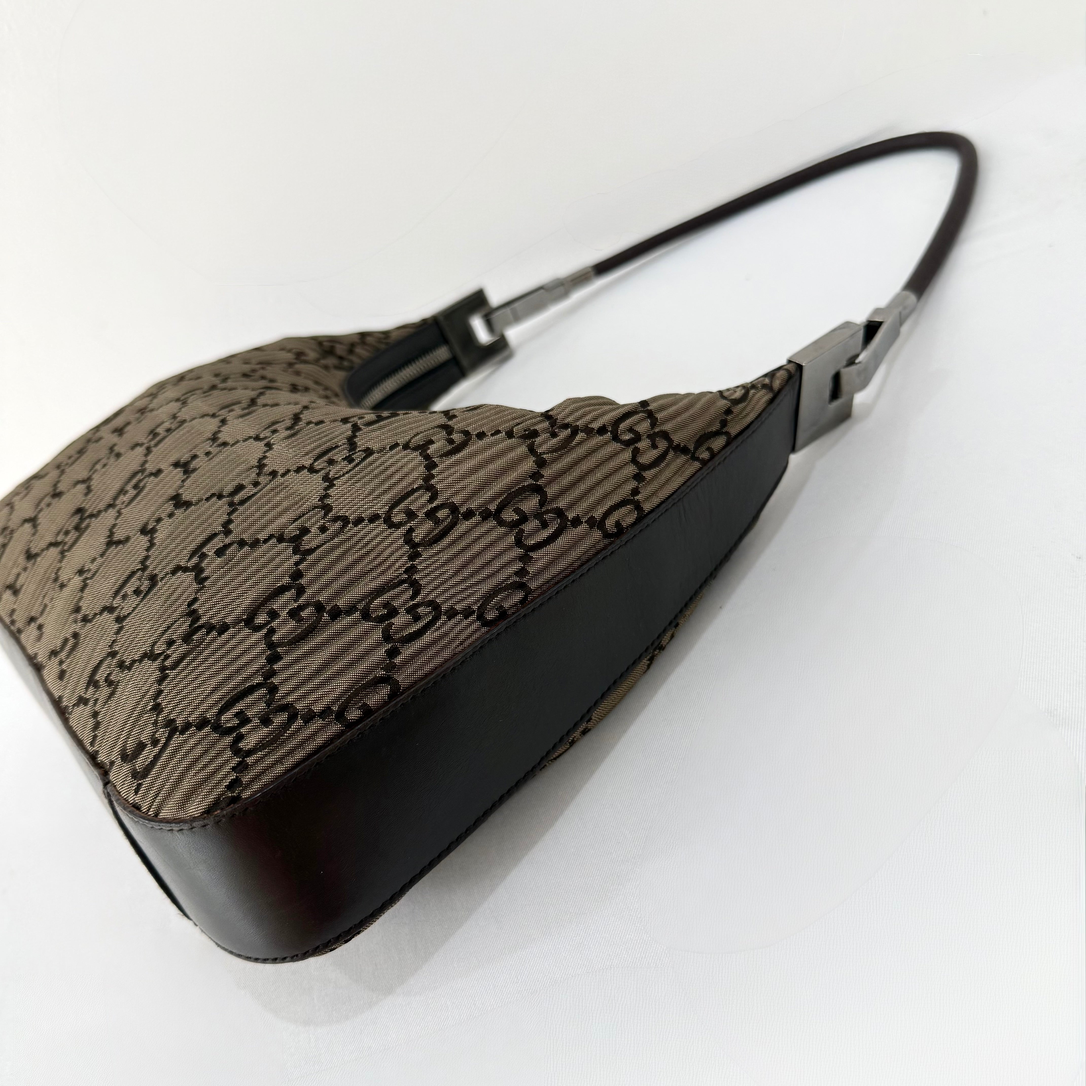 (RESERVED) Gucci Brown Monogram GG Clasp Hobo Brown