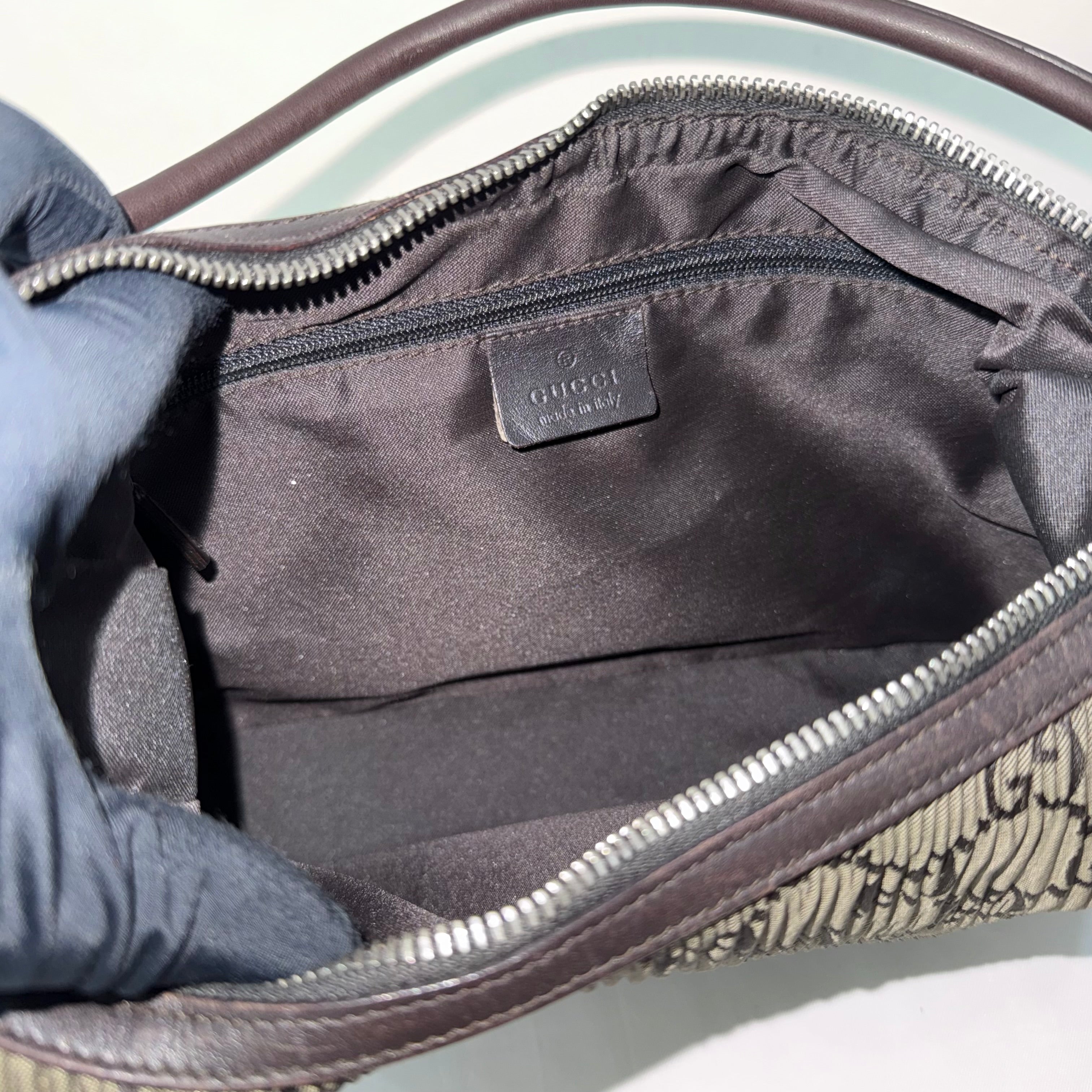 (RESERVED) Gucci Brown Monogram GG Clasp Hobo Brown