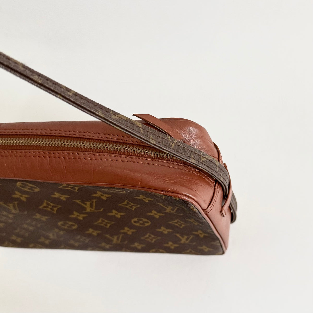 Louis Vuitton Monogram Sac Bandoulière 30