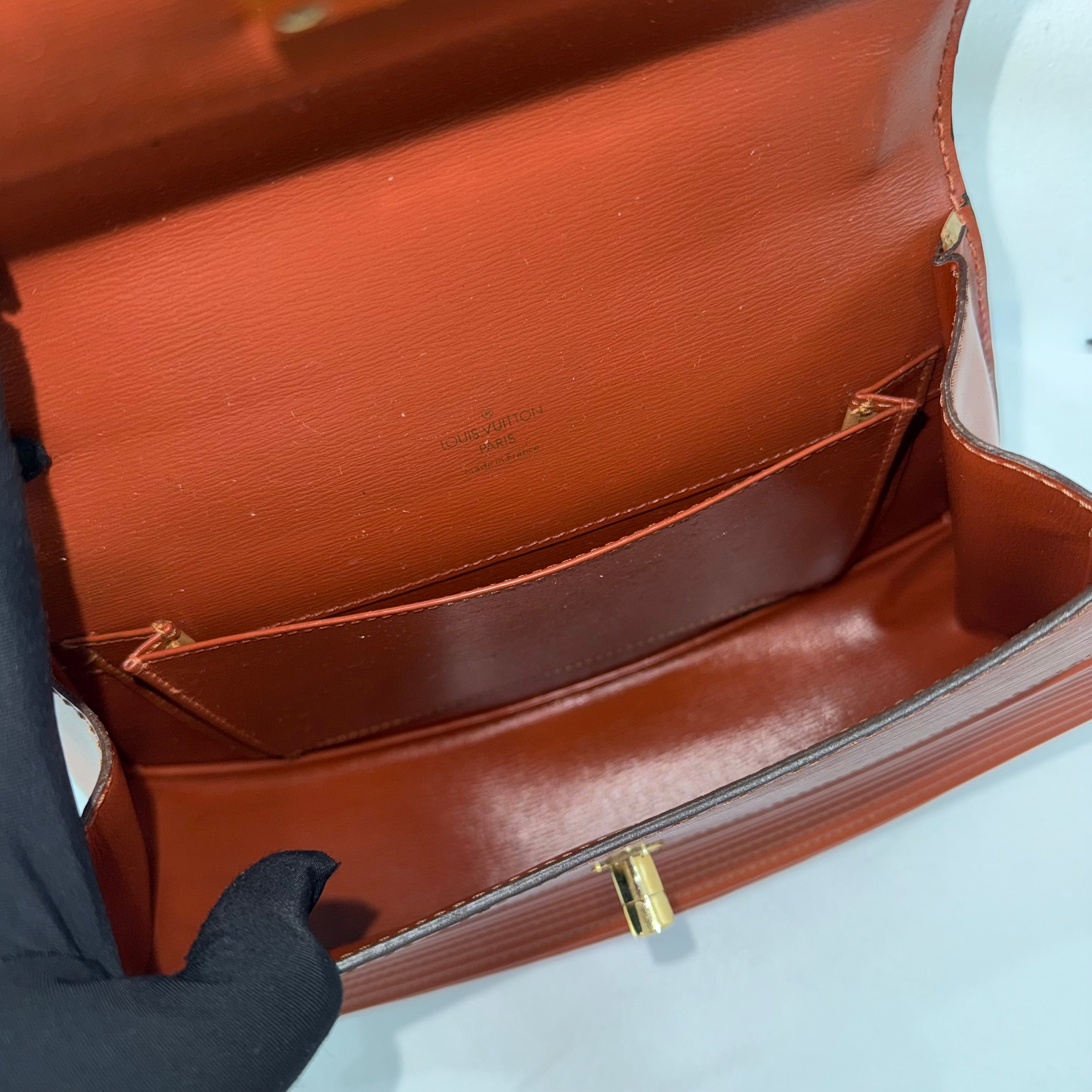 Louis Vuitton Tilsitt Epi
