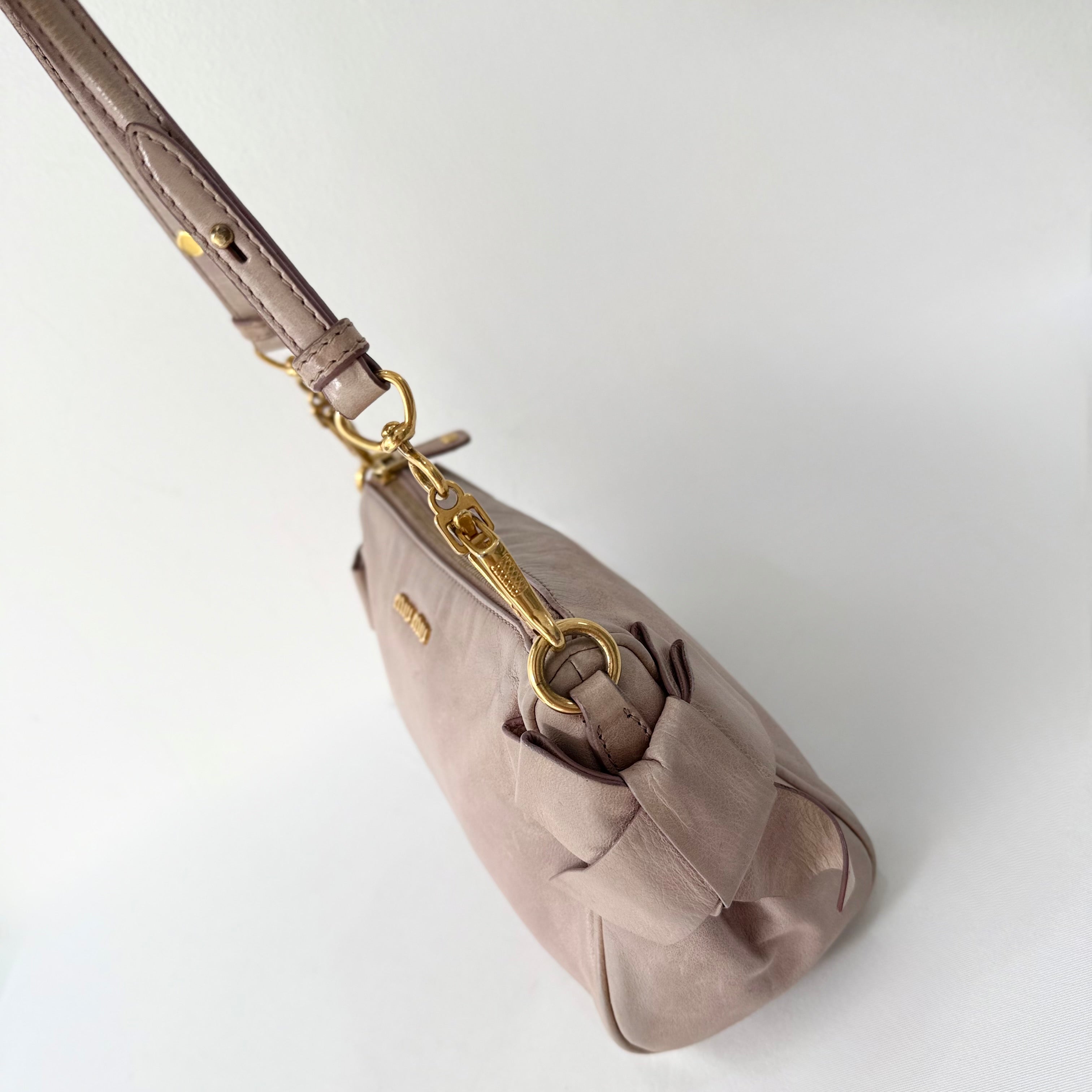 Miu Miu Vitello Lux Bow Baguette 