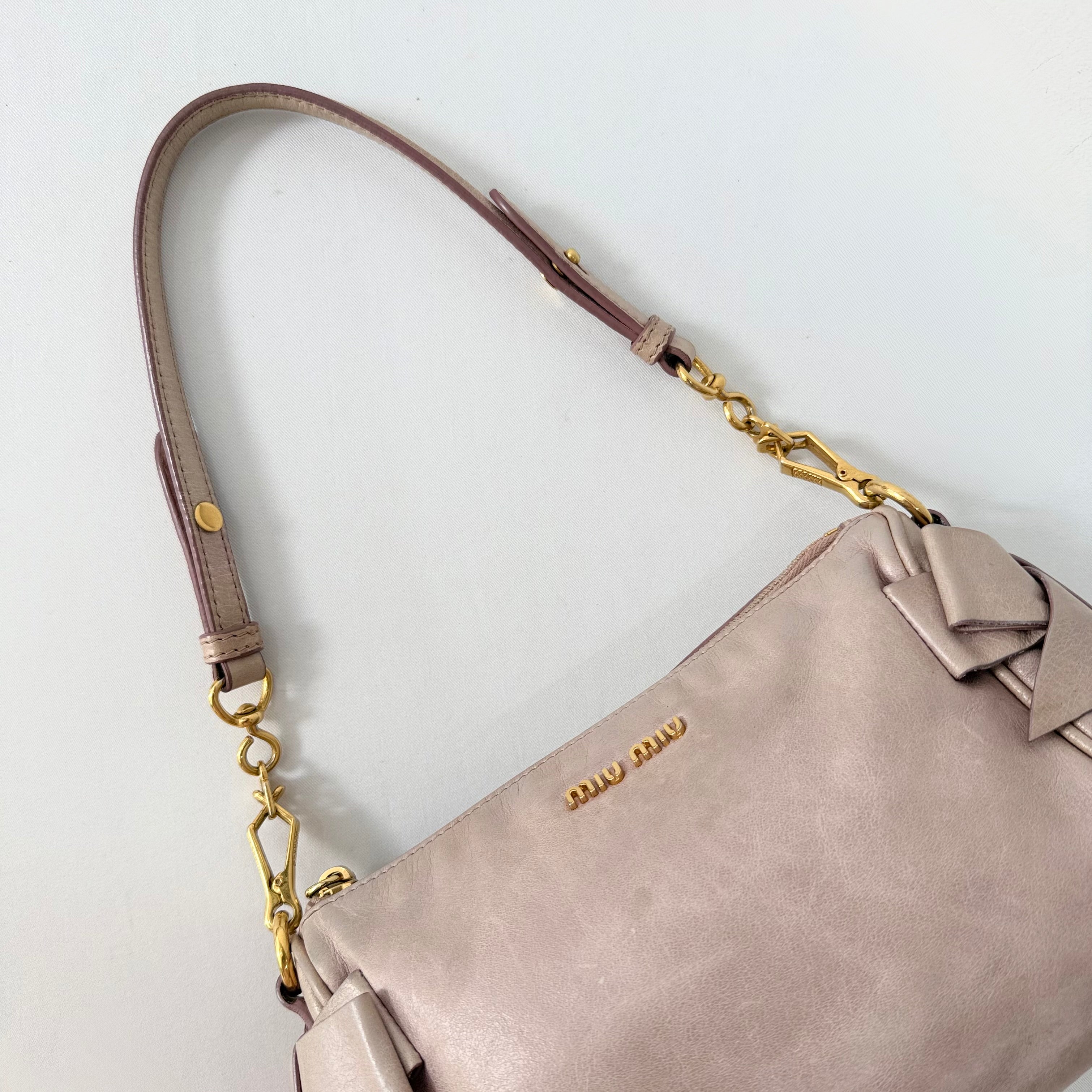 Miu Miu Vitello Lux Bow Baguette 
