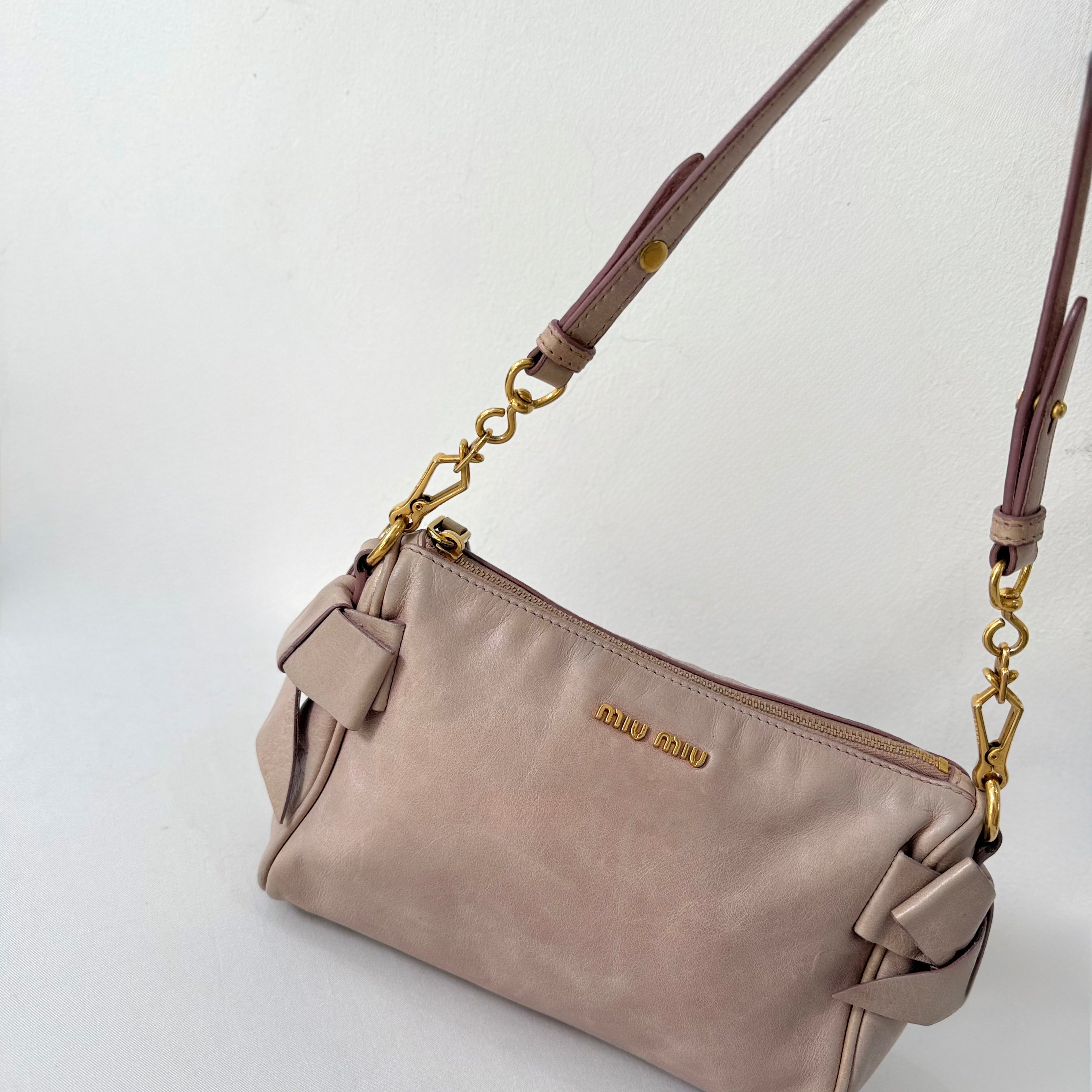 Miu Miu Vitello Lux Bow Baguette 