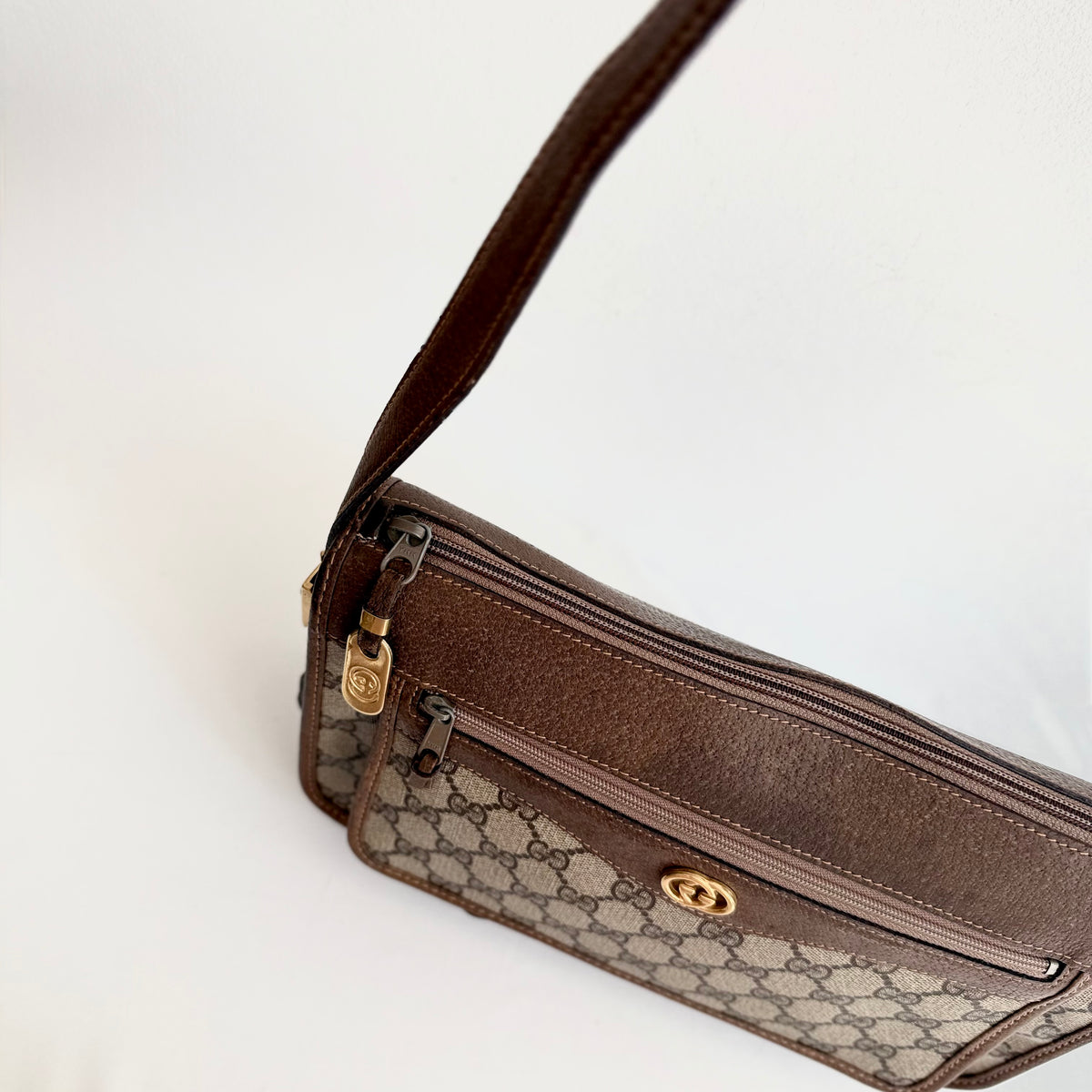 Gucci  GG Supreme Ophidia Shoulder Bag