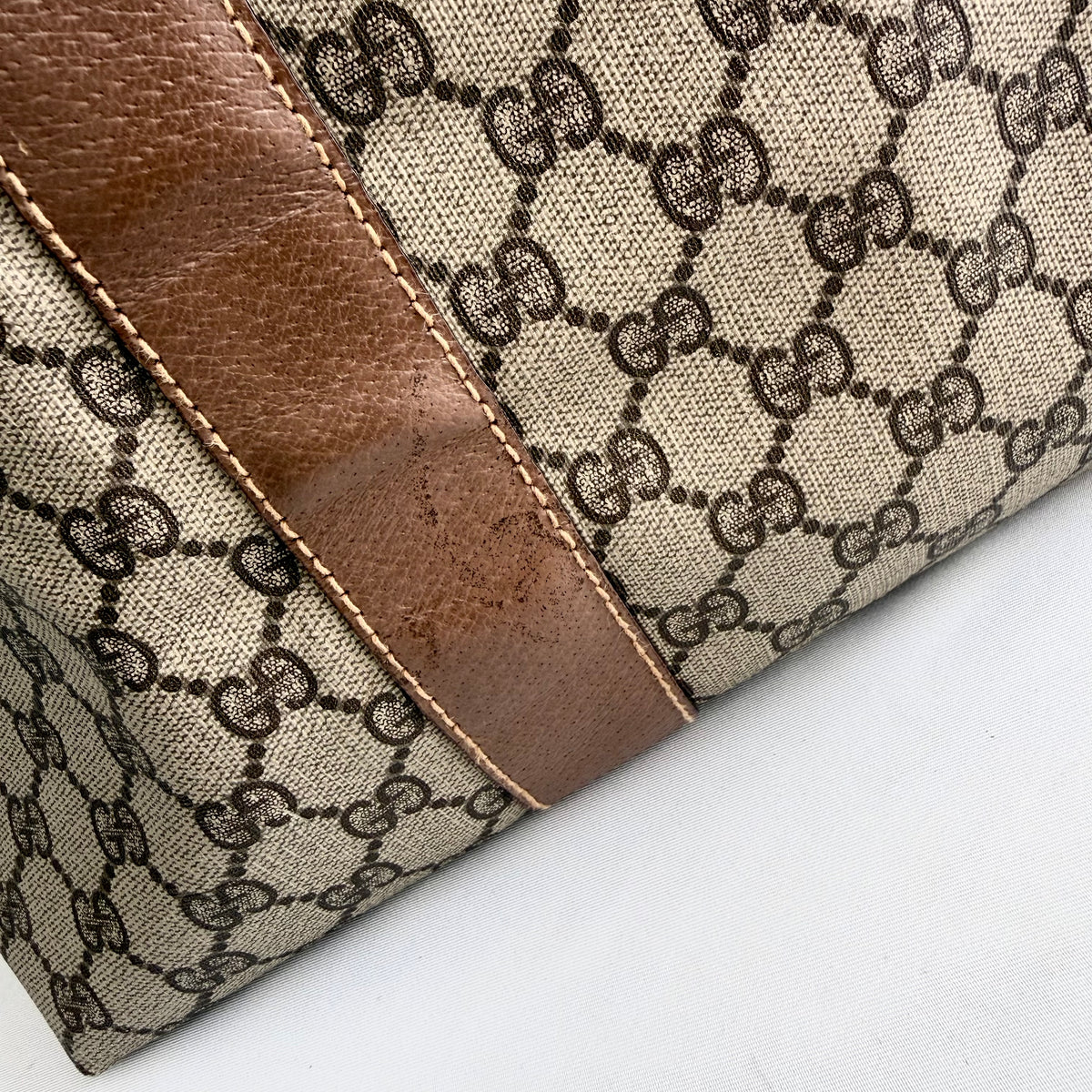 Gucci Large Tote in GG Supreme Canvas