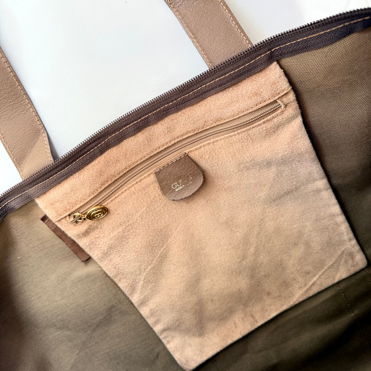 Gucci Large Tote in GG Supreme Canvas