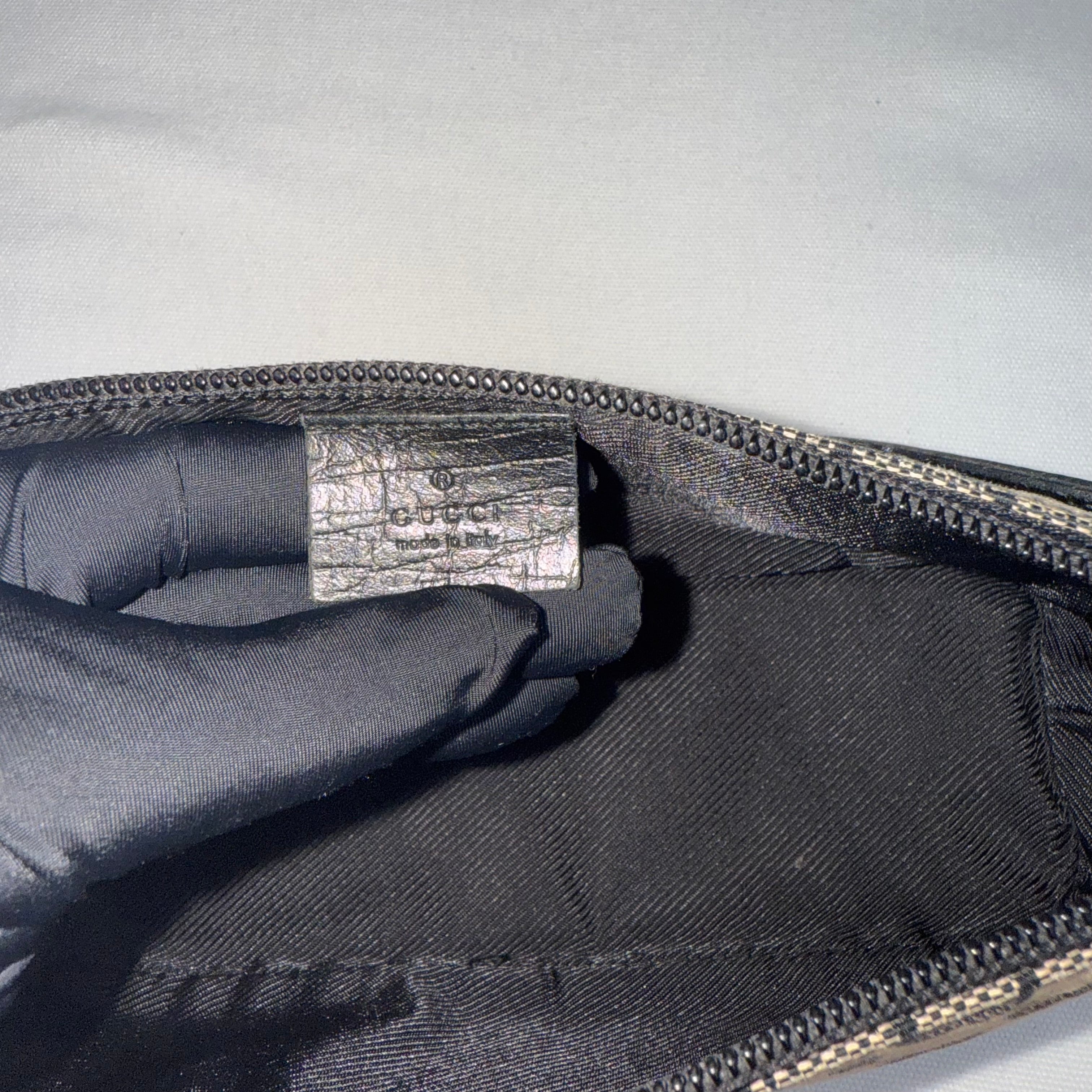 (Reserved) Gucci Vintage GG Canvas Boat Baguette Bag Black