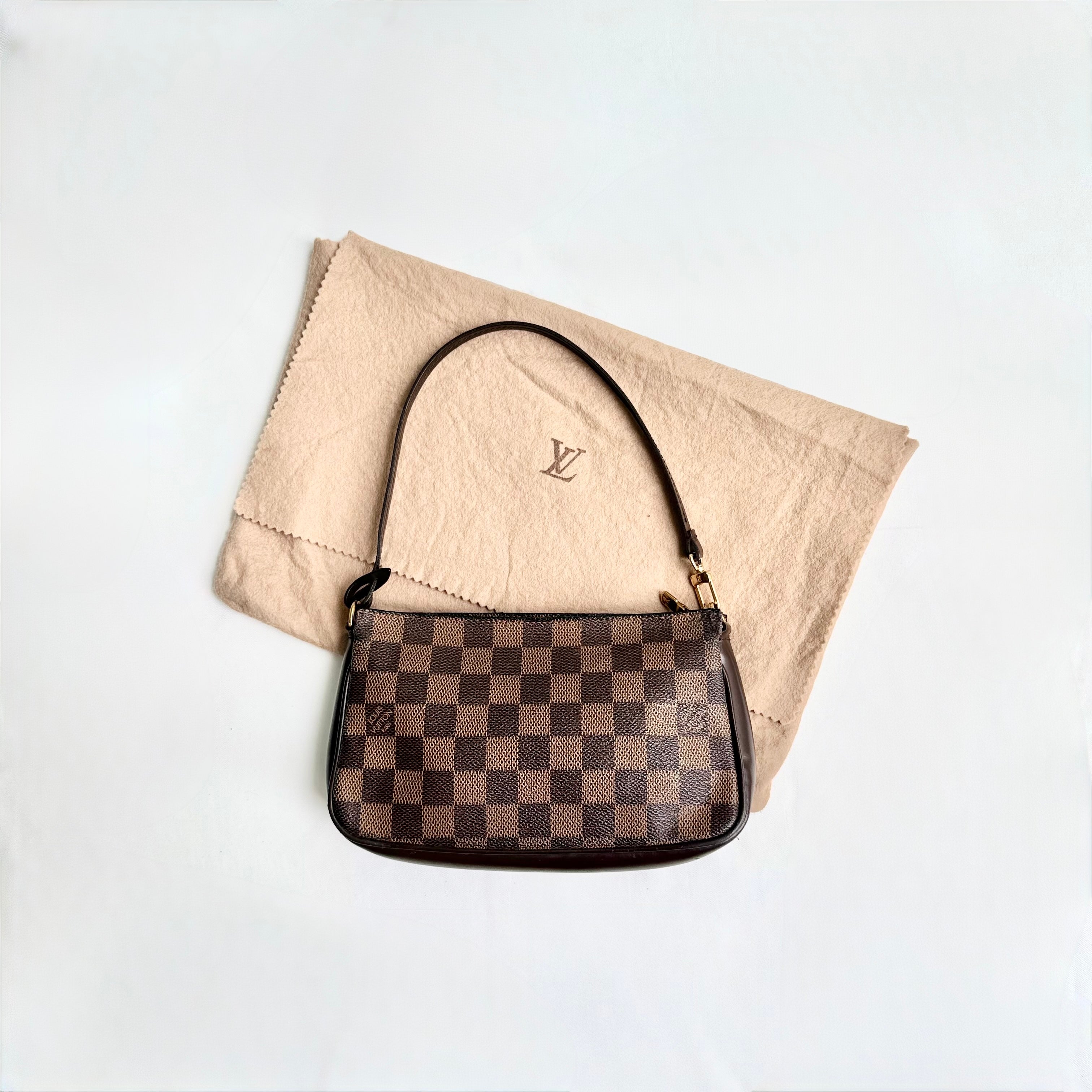 Louis Vuitton Pochette Accessories Damier Ebene