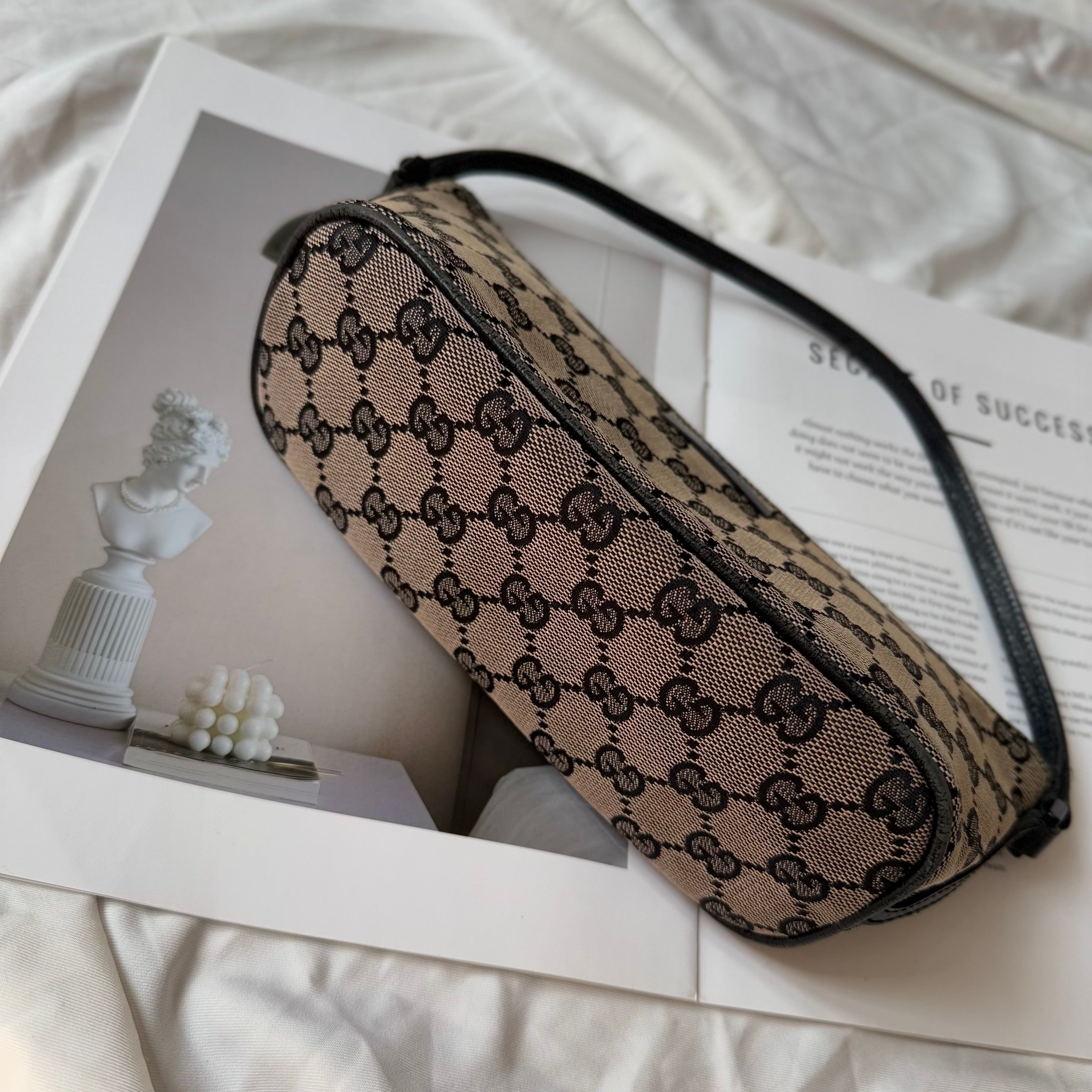 (Reserved) Gucci Vintage GG Canvas Boat Baguette Bag Black