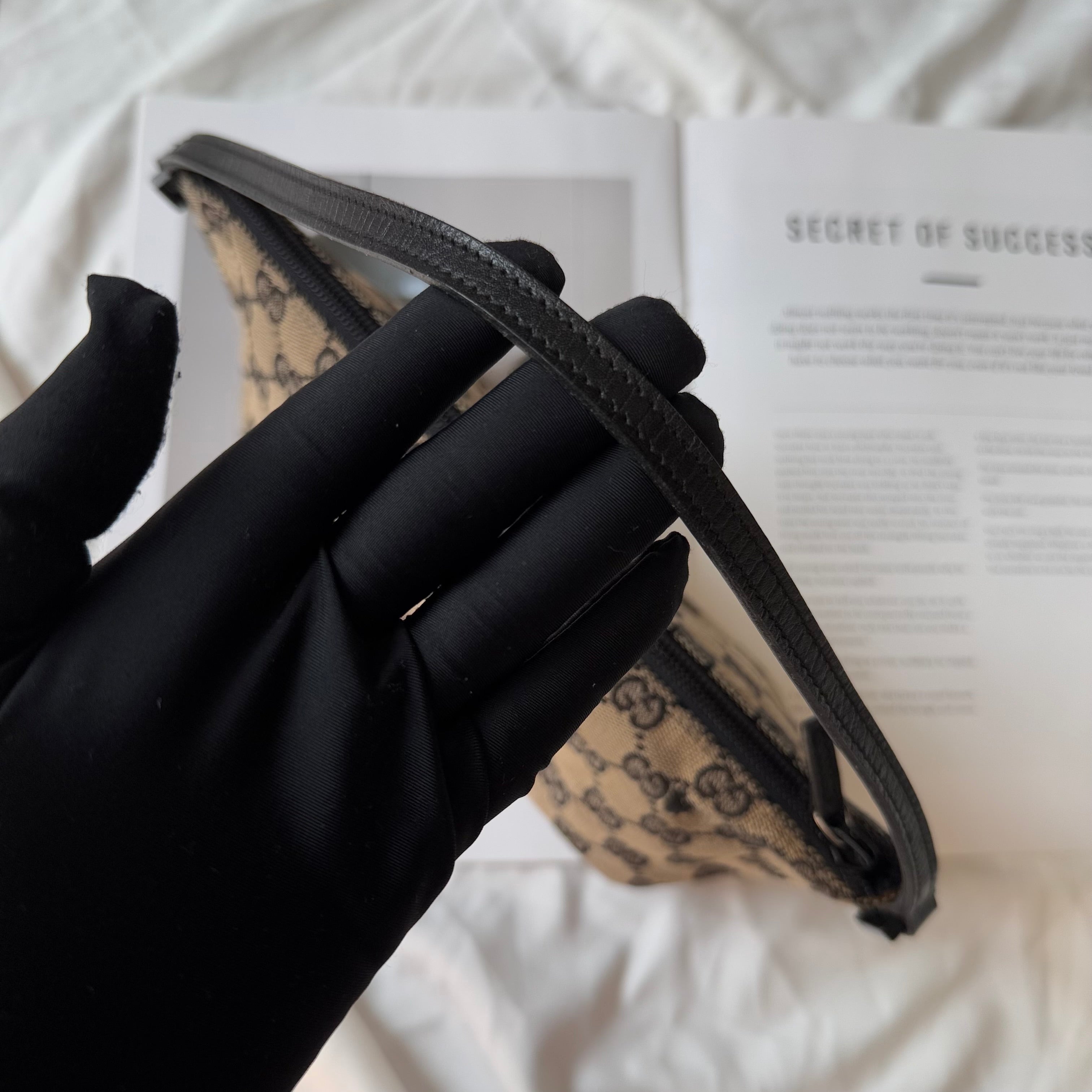 (Reserved) Gucci Vintage GG Canvas Boat Baguette Bag Black