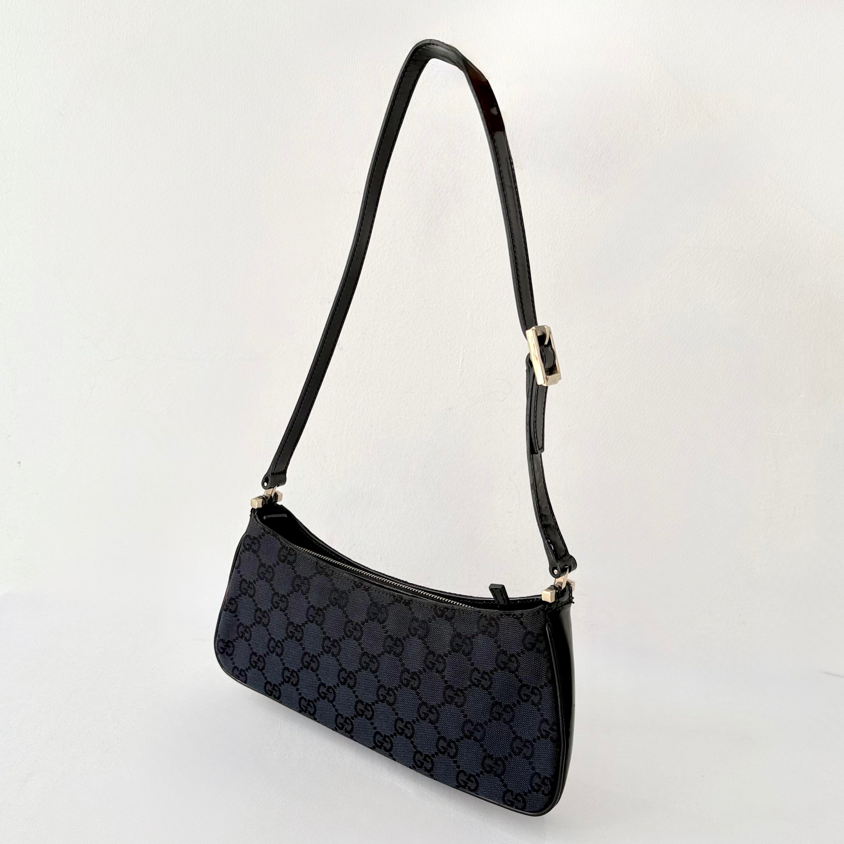 Gucci GG Canvas Pochette shoulder bag