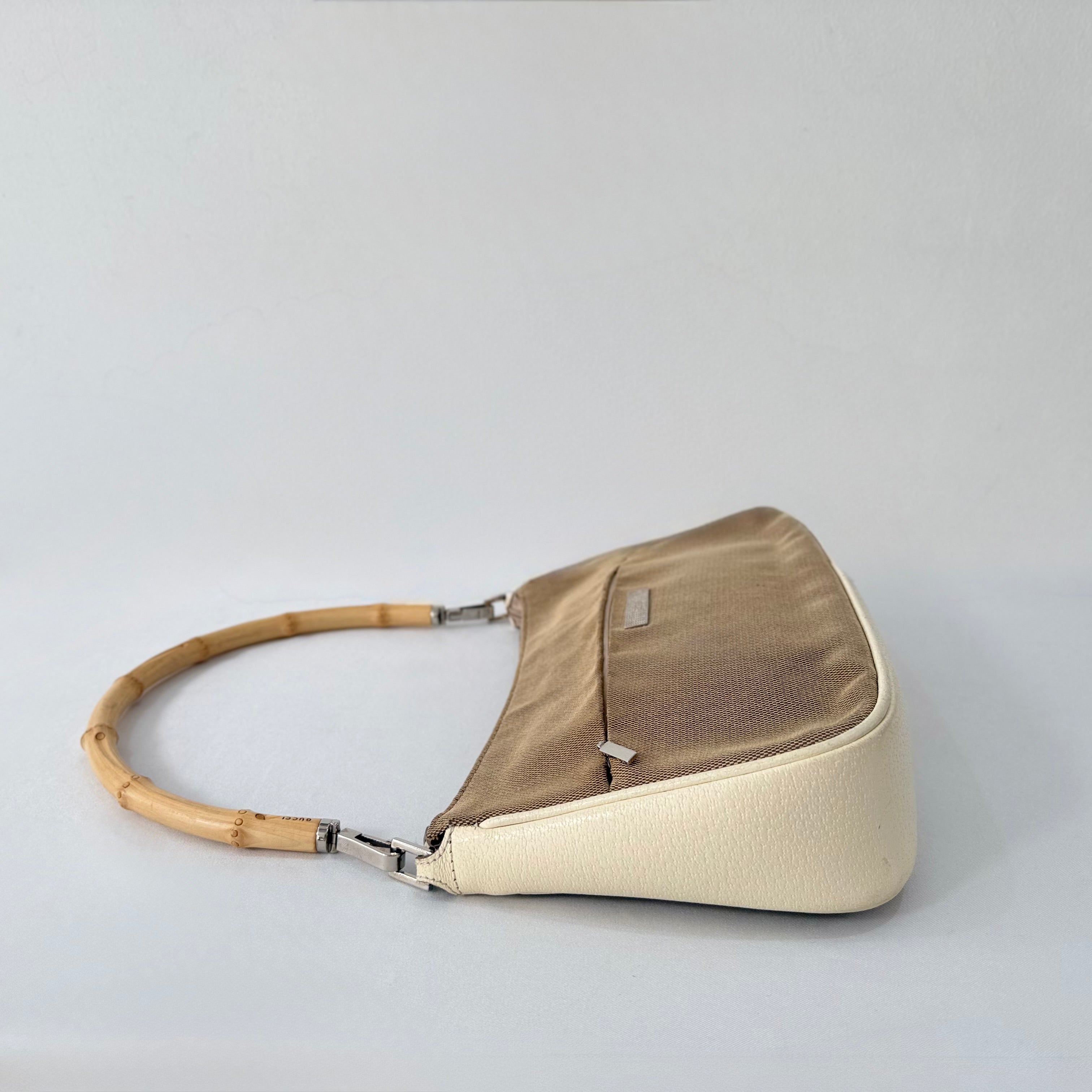 Gucci Vintage Bamboo Handle Beige Pochette