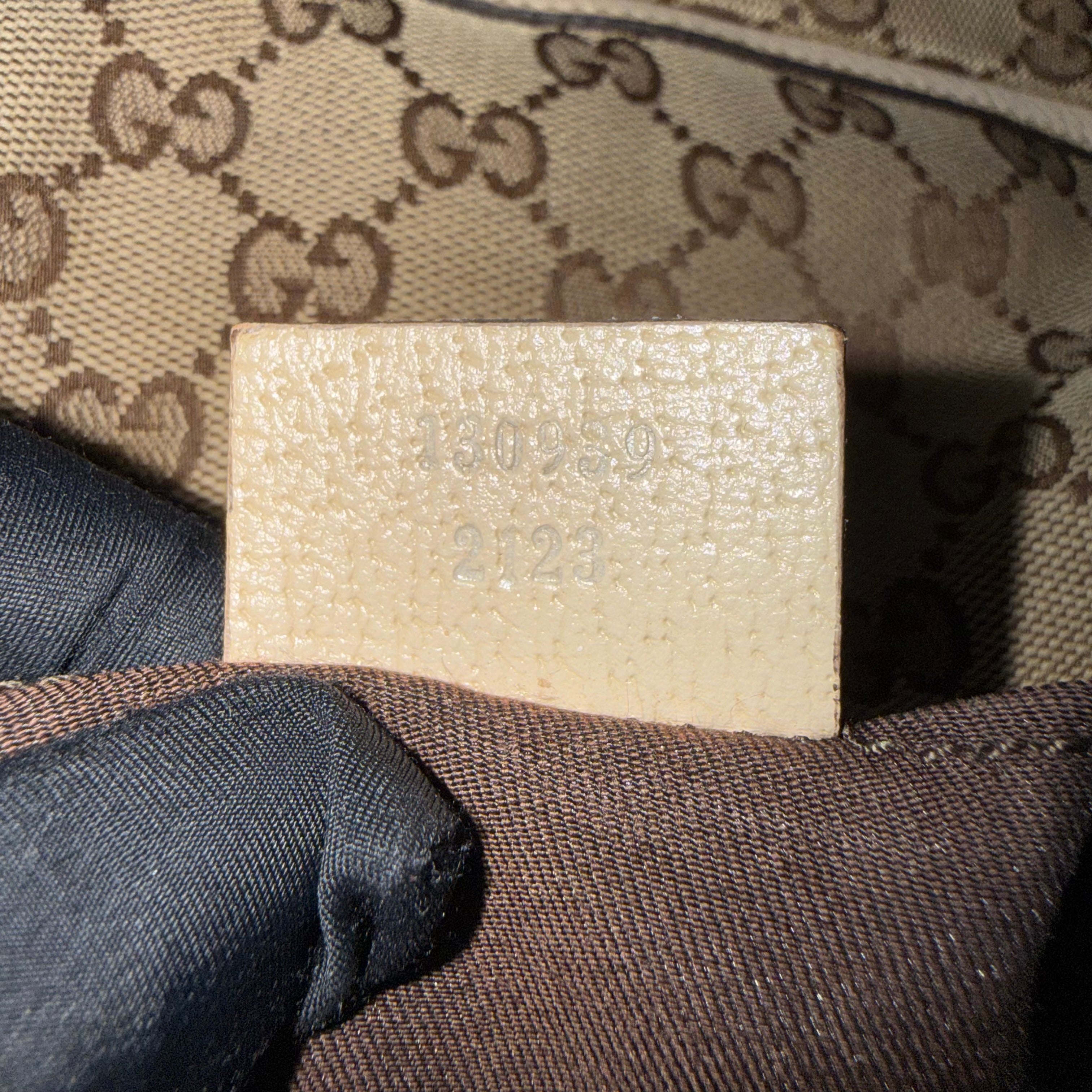 Gucci Beige GG Canvas Abbey D-Ring Pochette