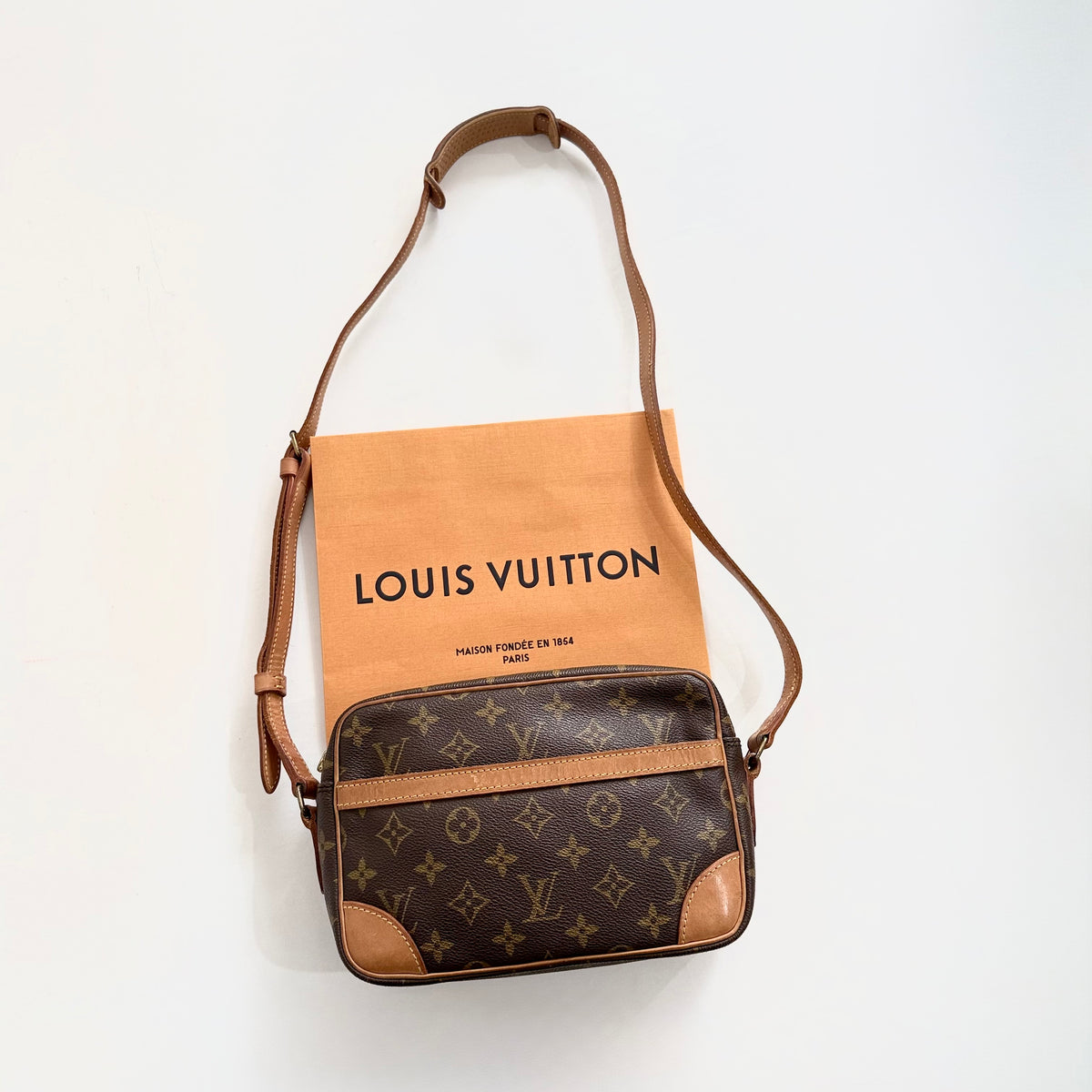 Louis Vuitton Trocadero 23 Monogram